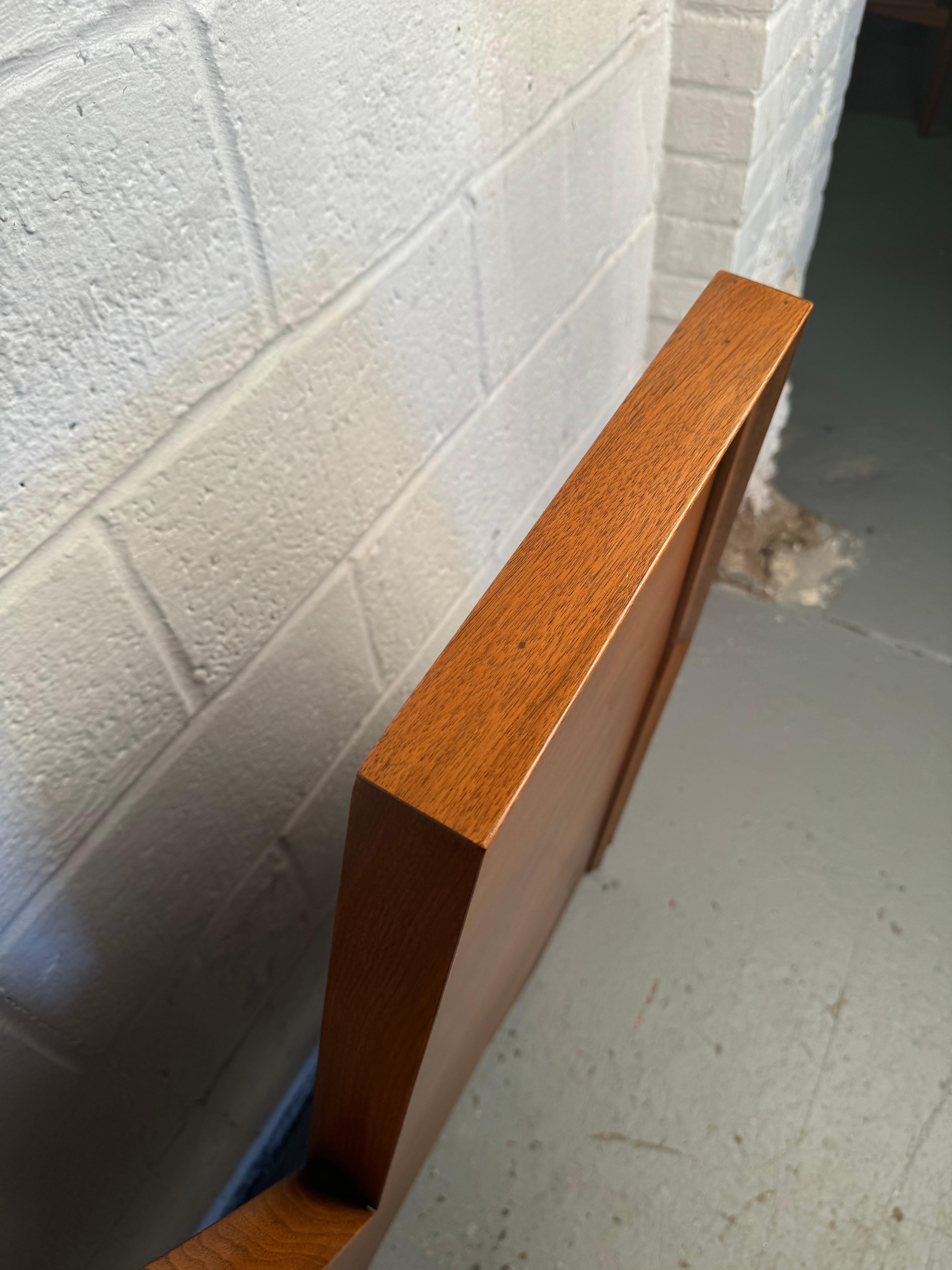 Mid-Century Modern Queen Headboard For Sale 3