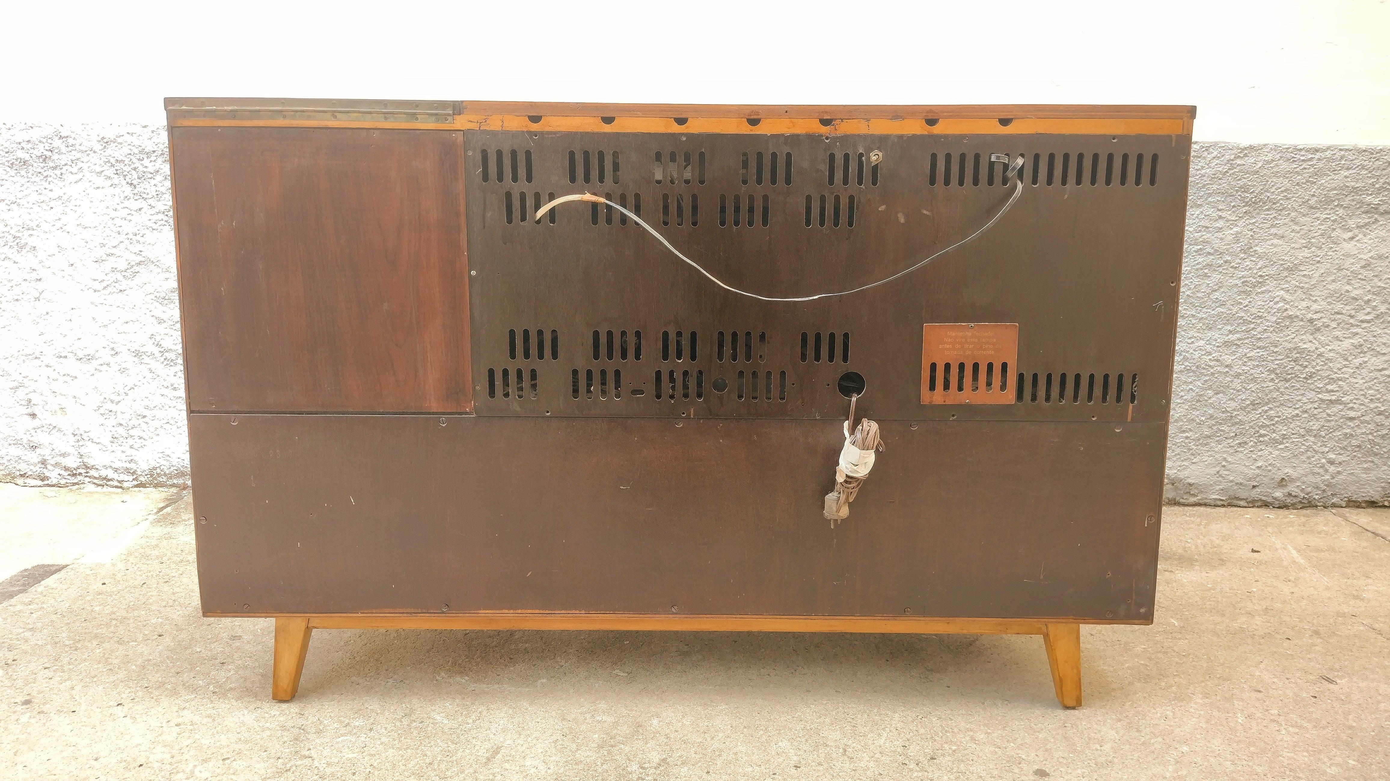 Brazilian Mid-Century Modern Radio Victrola Telefunken in Rosewood 'Does Not Work'
