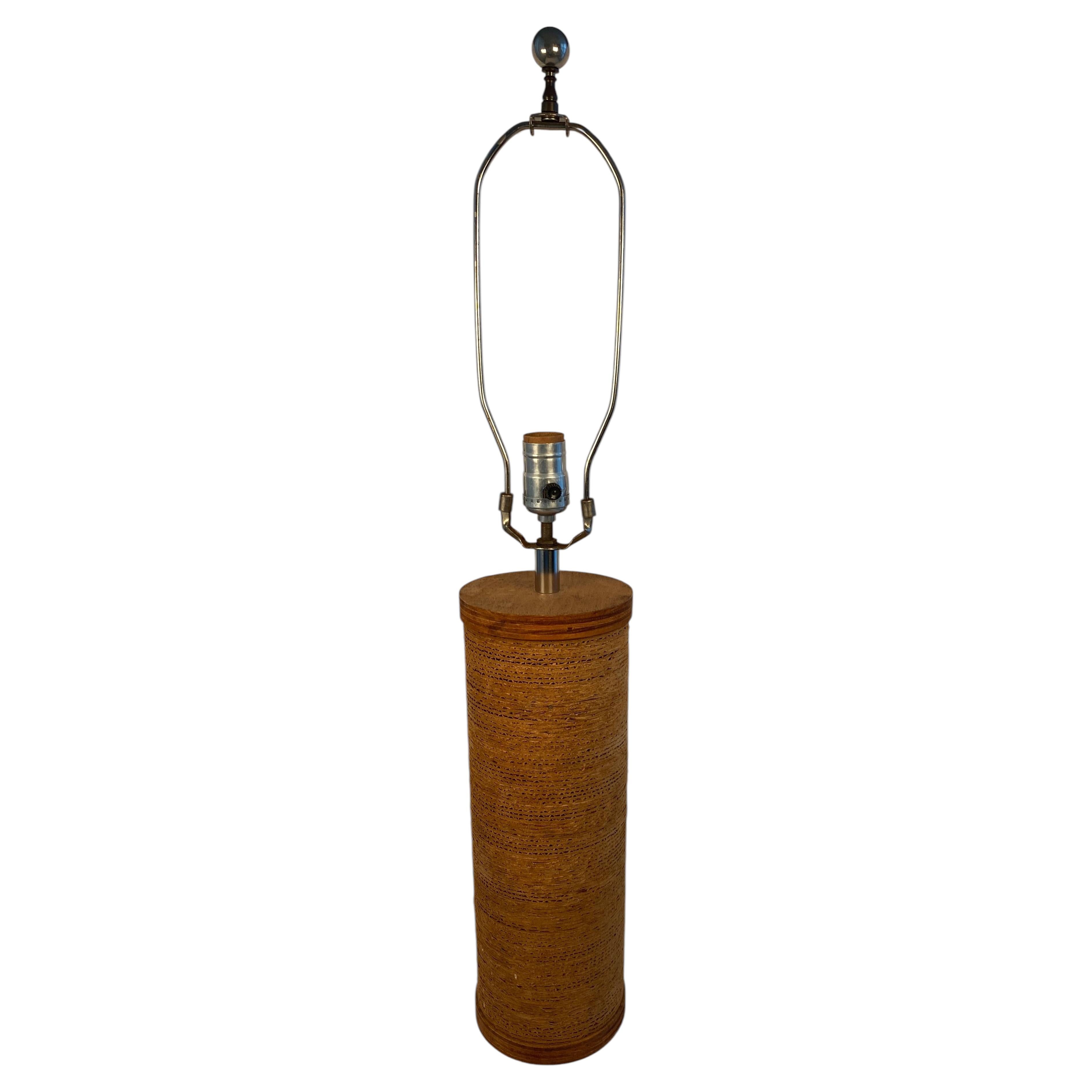 Mid-Century Modern Raffia Wrapped Cylinder Table Lamp, 1970s Natural Woven Cord For Sale
