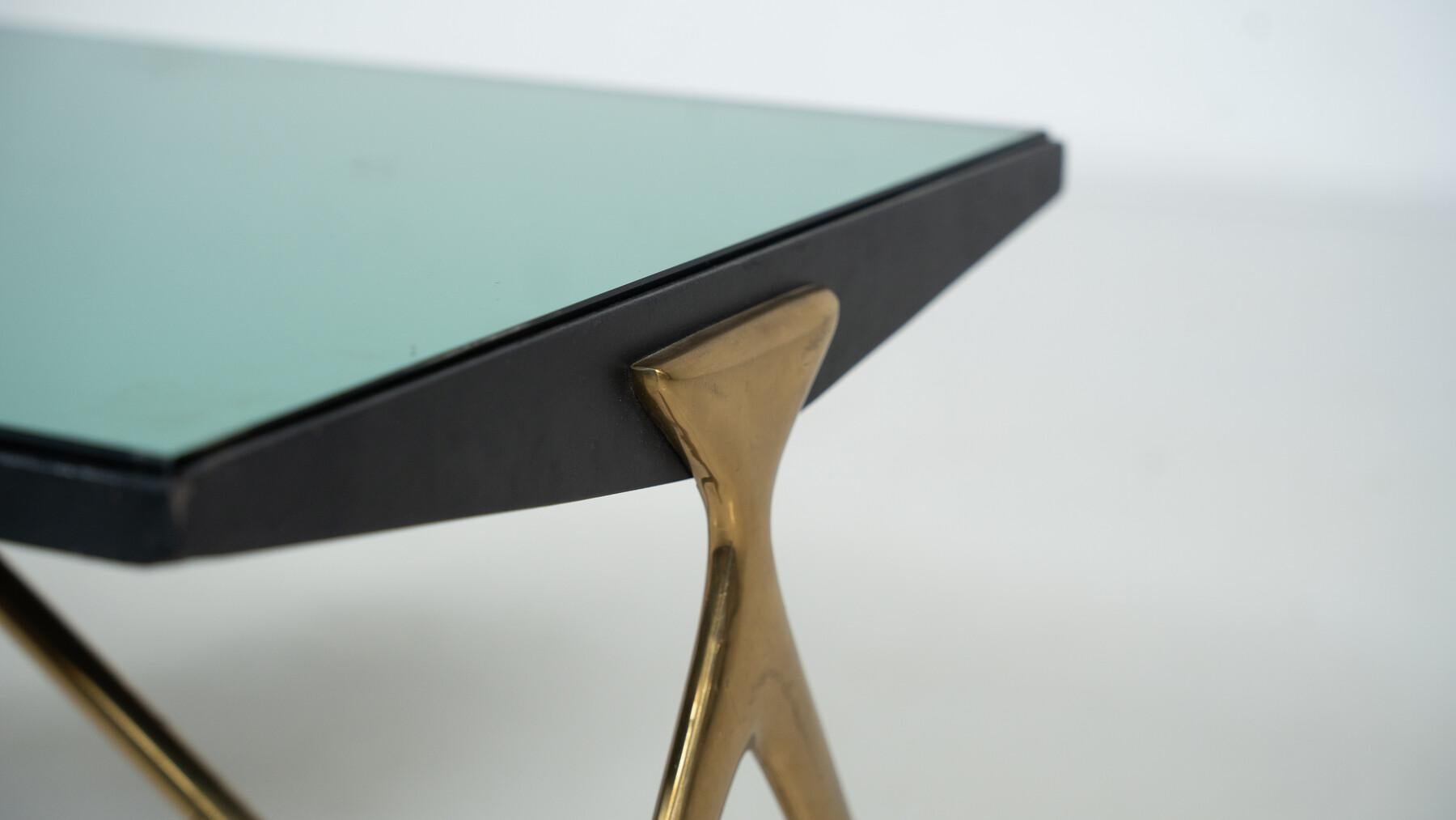 Mid-Century moderno Raro tavolino da caffè del Mid-Century Modern di Max Ingrand, 1955 in vendita