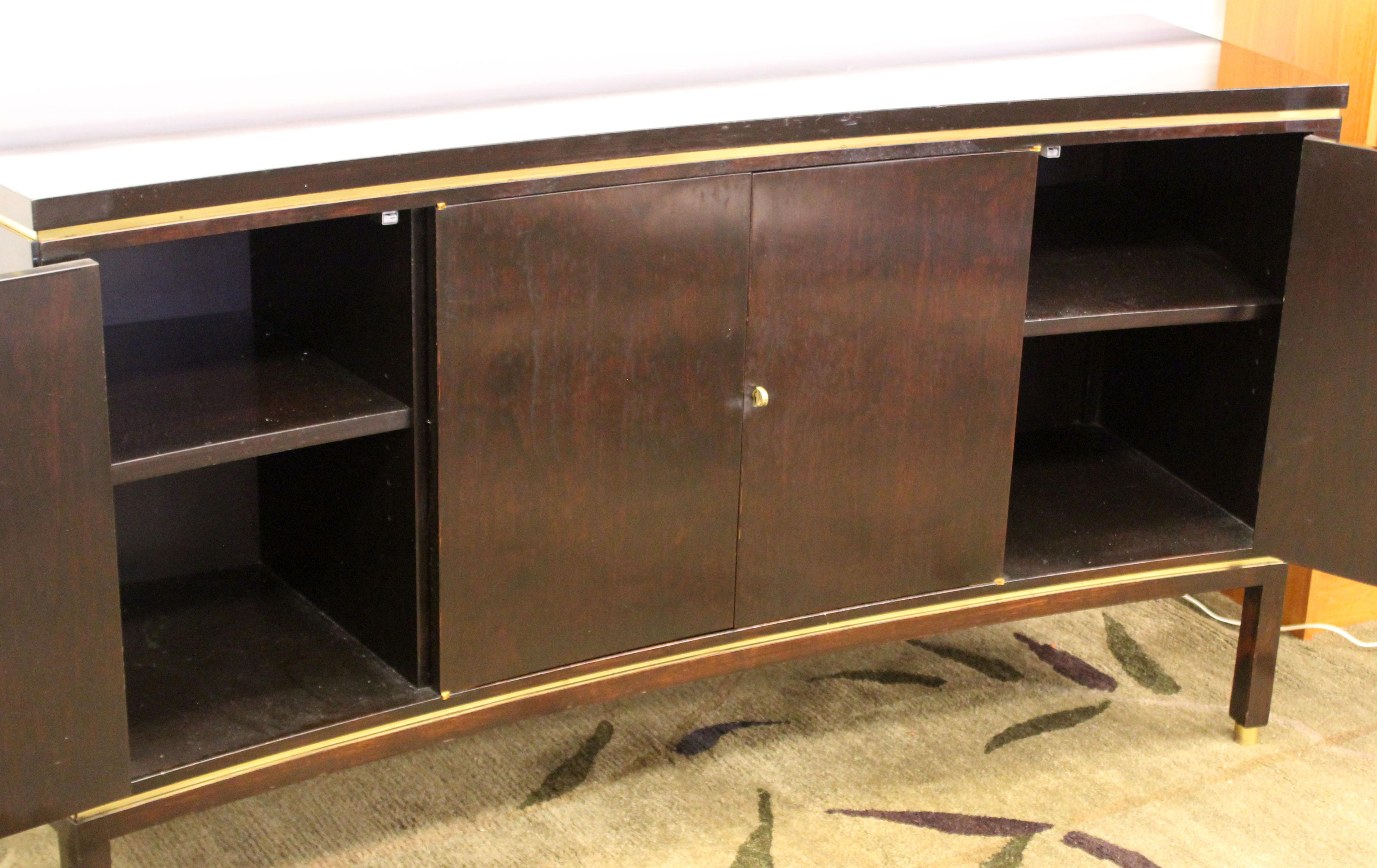 Mid-Century Modern Rare Edward Wormley for Dunbar Curved Mahogany Brass Credenza 8