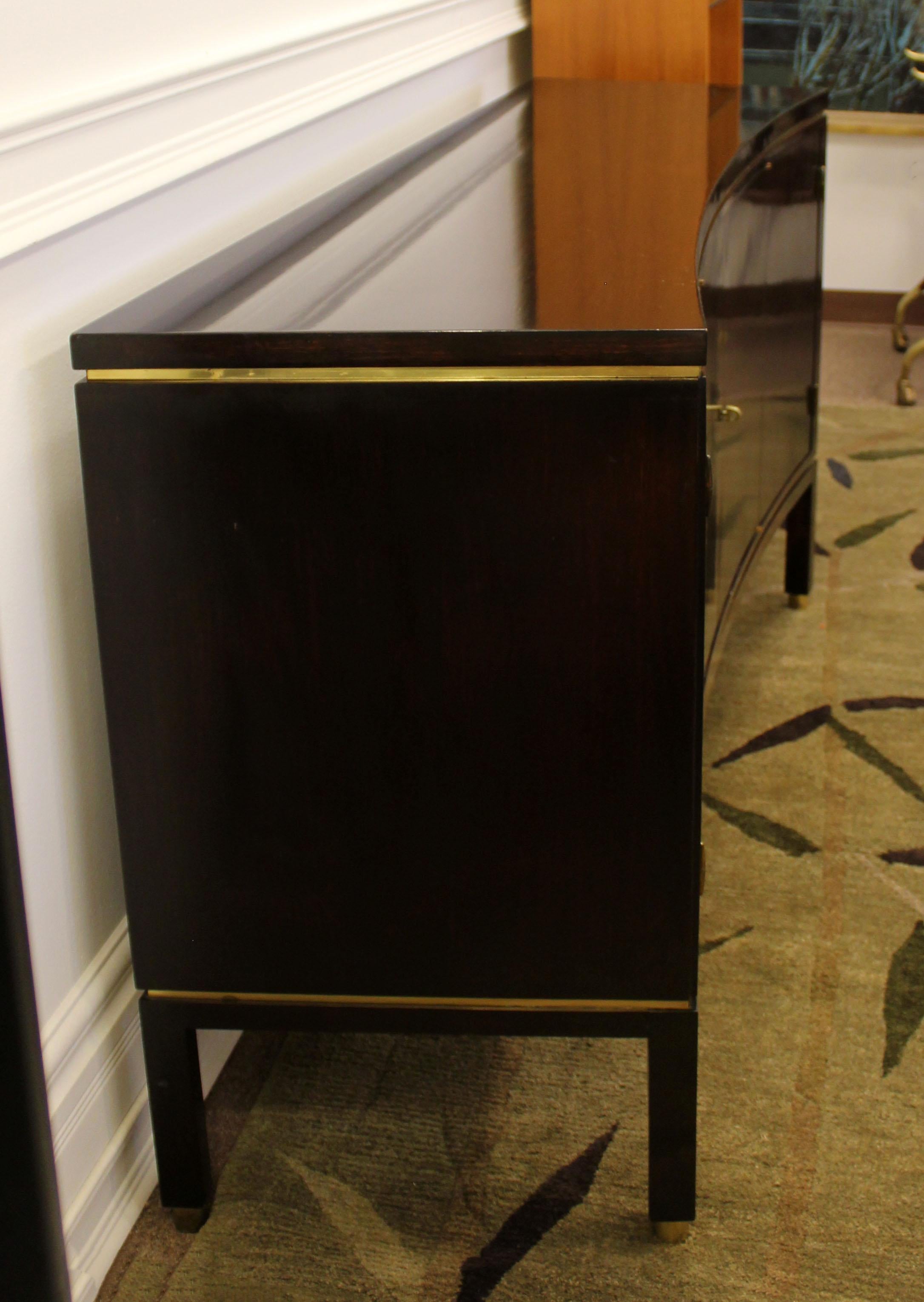 Mid-Century Modern Rare Edward Wormley for Dunbar Curved Mahogany Brass Credenza 2