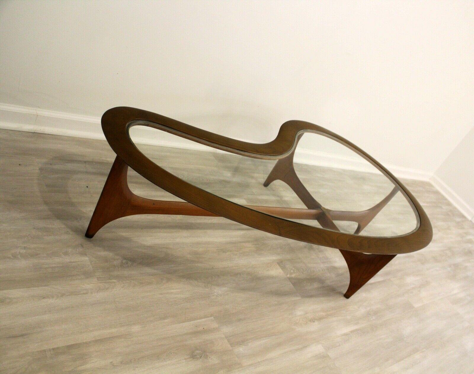 Mid-Century Modern Rare Lane Walnut Wood Amoeba Coffee Table In Good Condition In Keego Harbor, MI