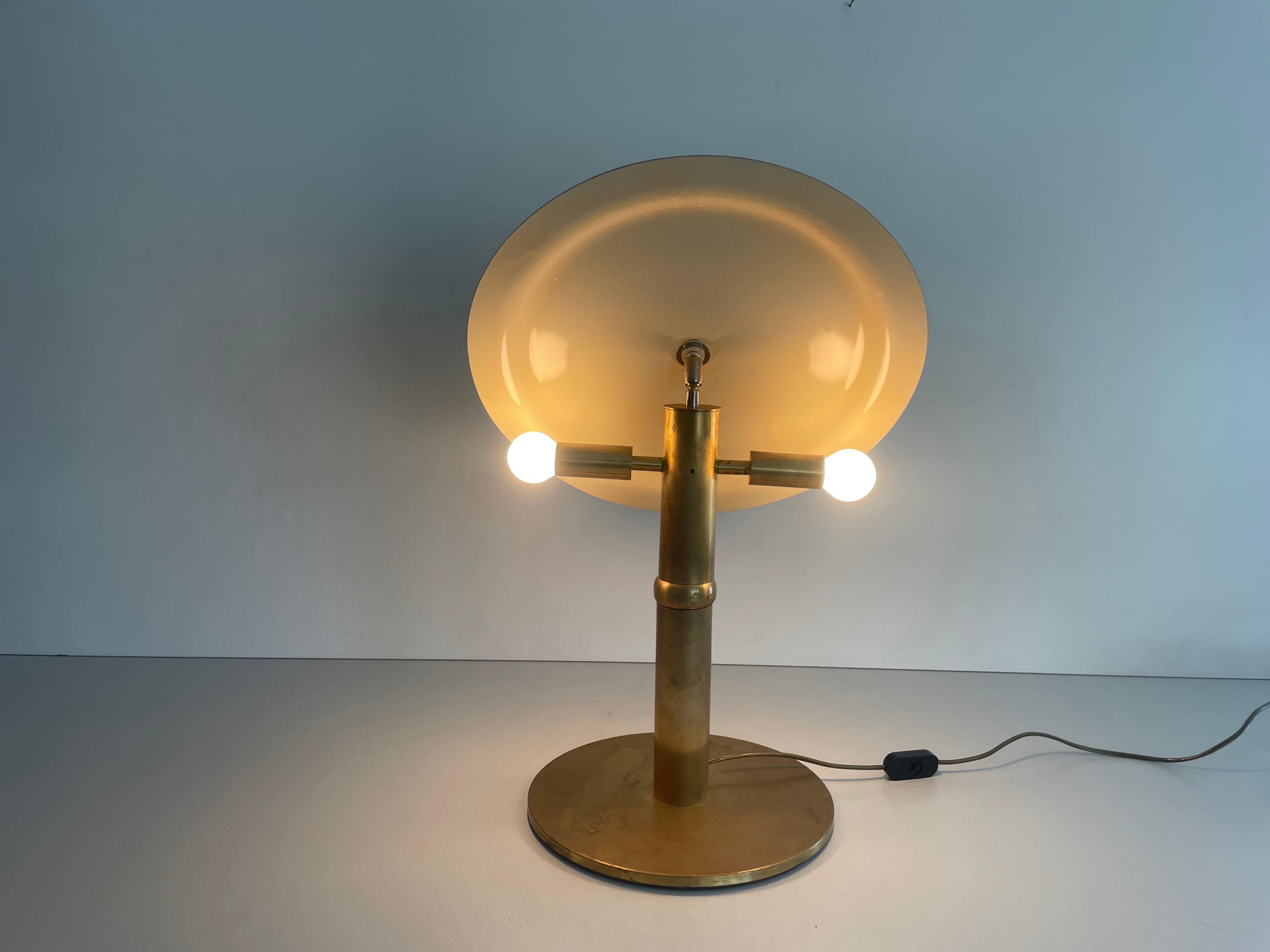 Mid-century Modern Rare Large Bauhaus Style Brass Table Lamp, 1960s, Italy im Angebot 8