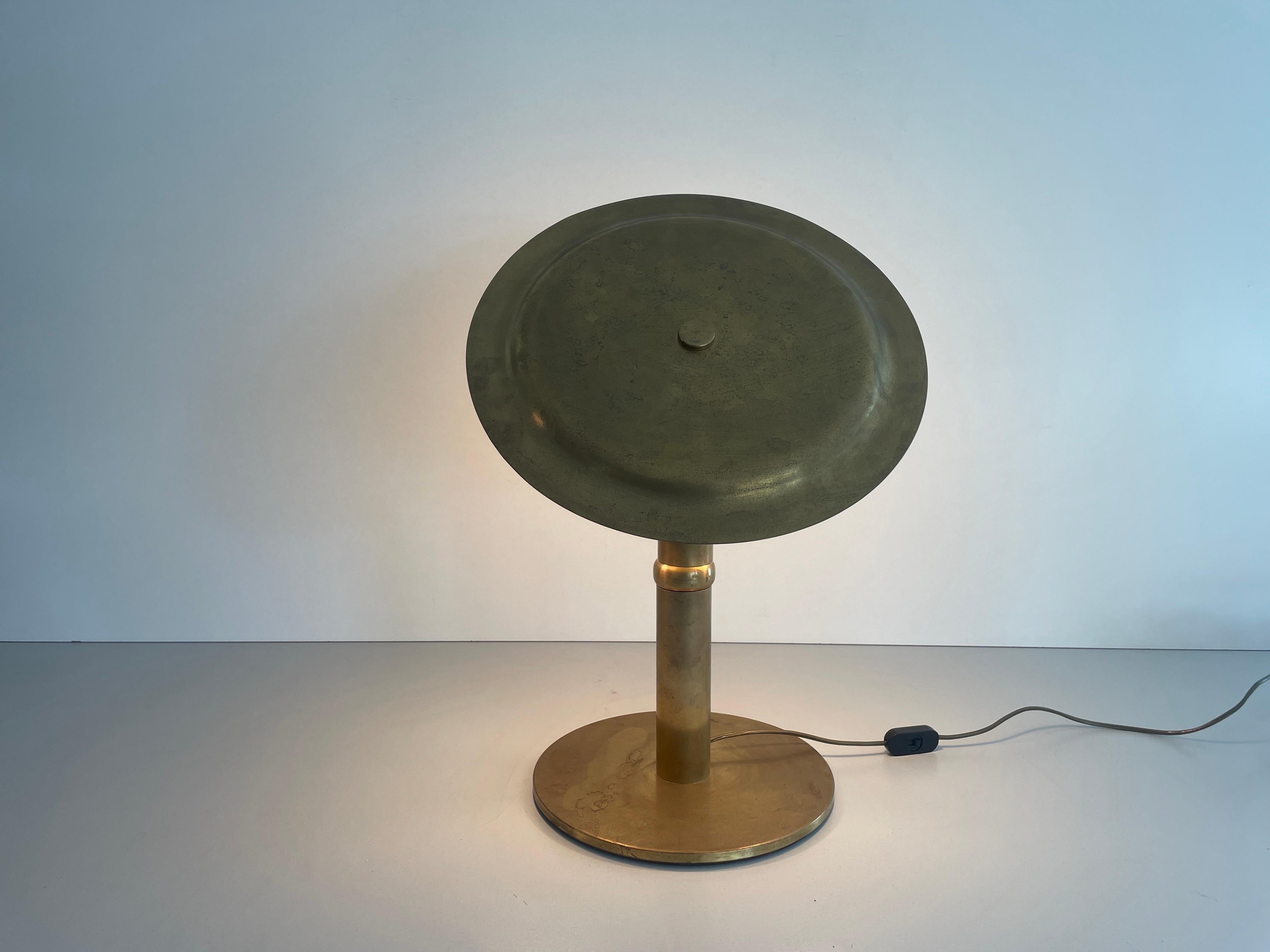 Mid-century Modern Rare Large Bauhaus Style Brass Table Lamp, 1960s, Italy im Angebot 9