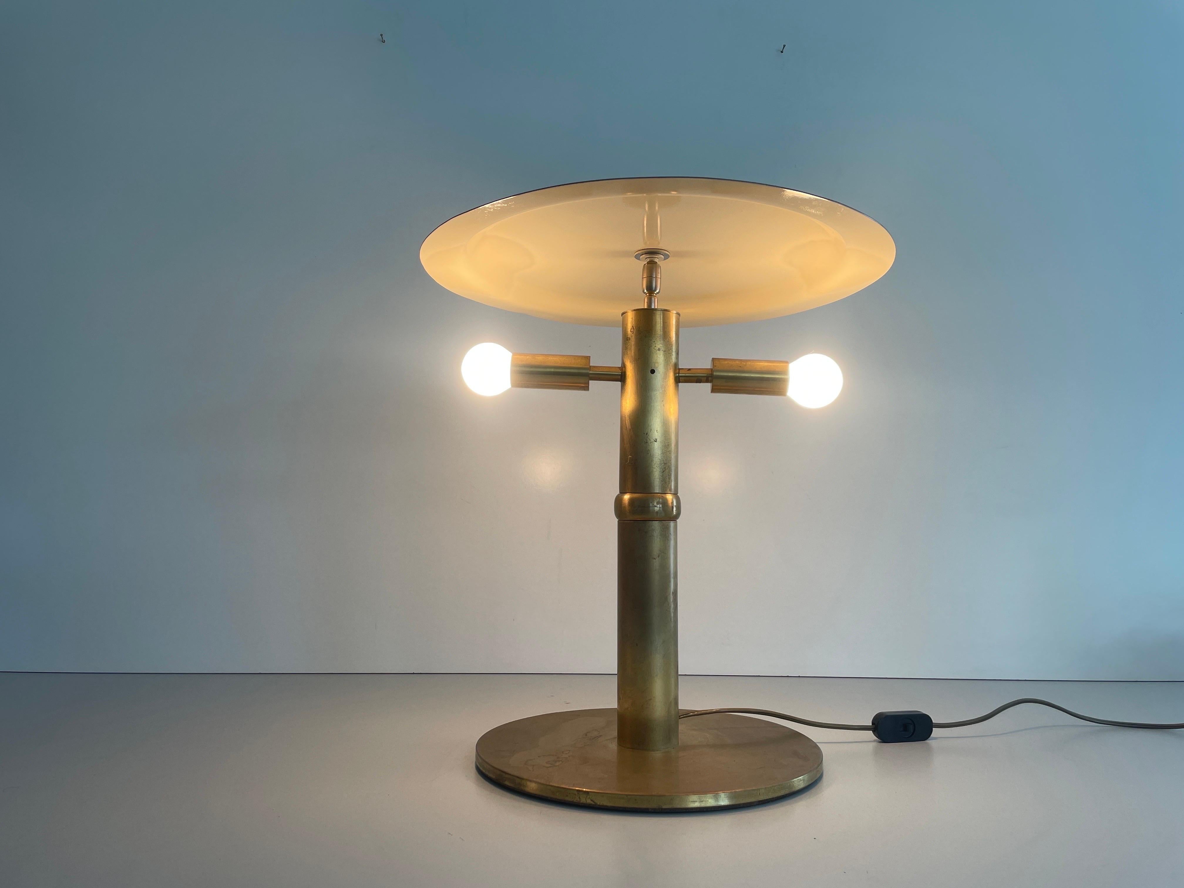 Mid-century Modern Rare Large Bauhaus Style Brass Table Lamp, 1960s, Italy im Angebot 11