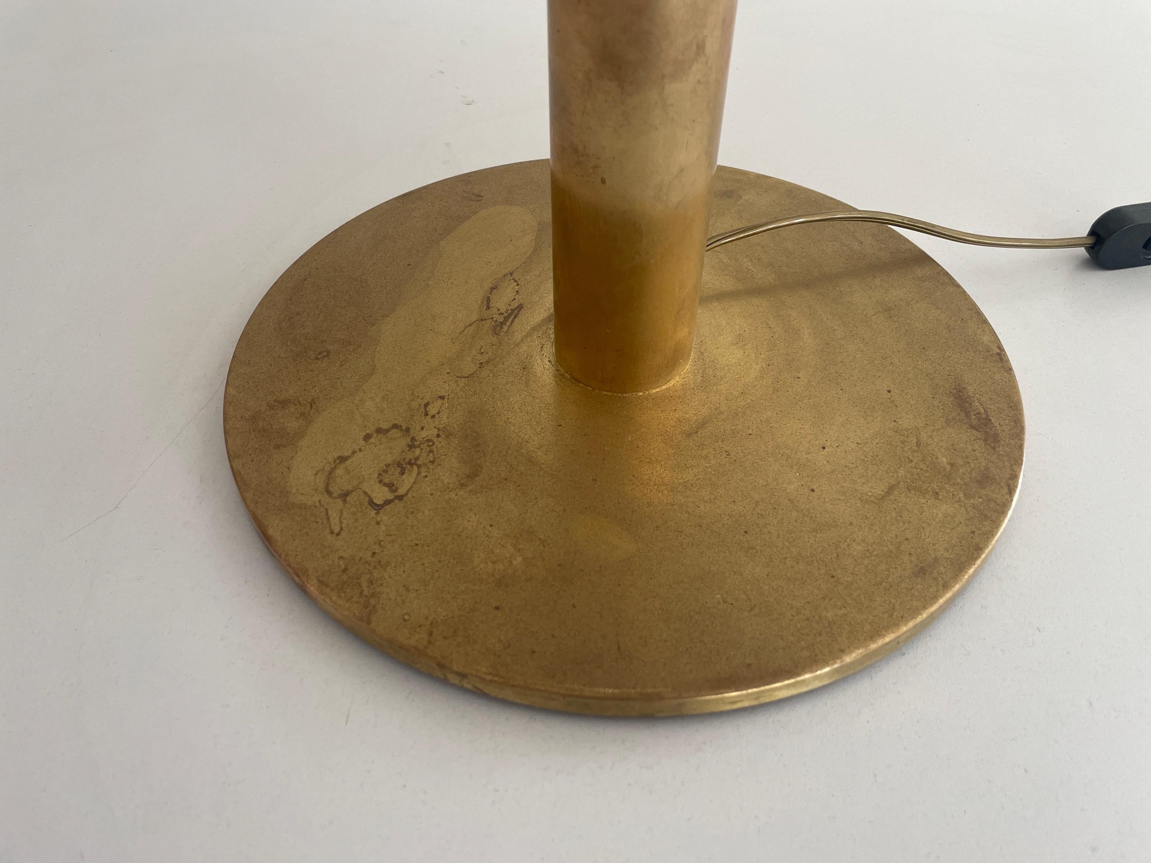 Mid-century Modern Rare Large Bauhaus Style Brass Table Lamp, 1960s, Italy im Angebot 2