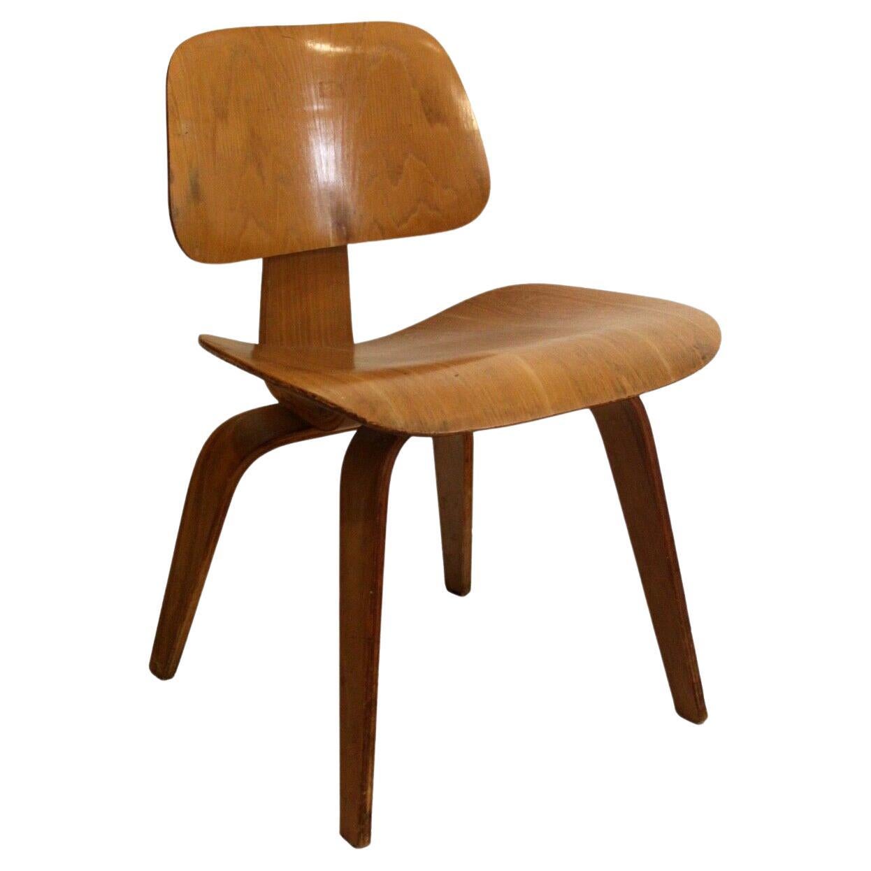 Mid-Century Modern Rare Maple Eames DCW Molded Dining Side Chair 1940s Evans