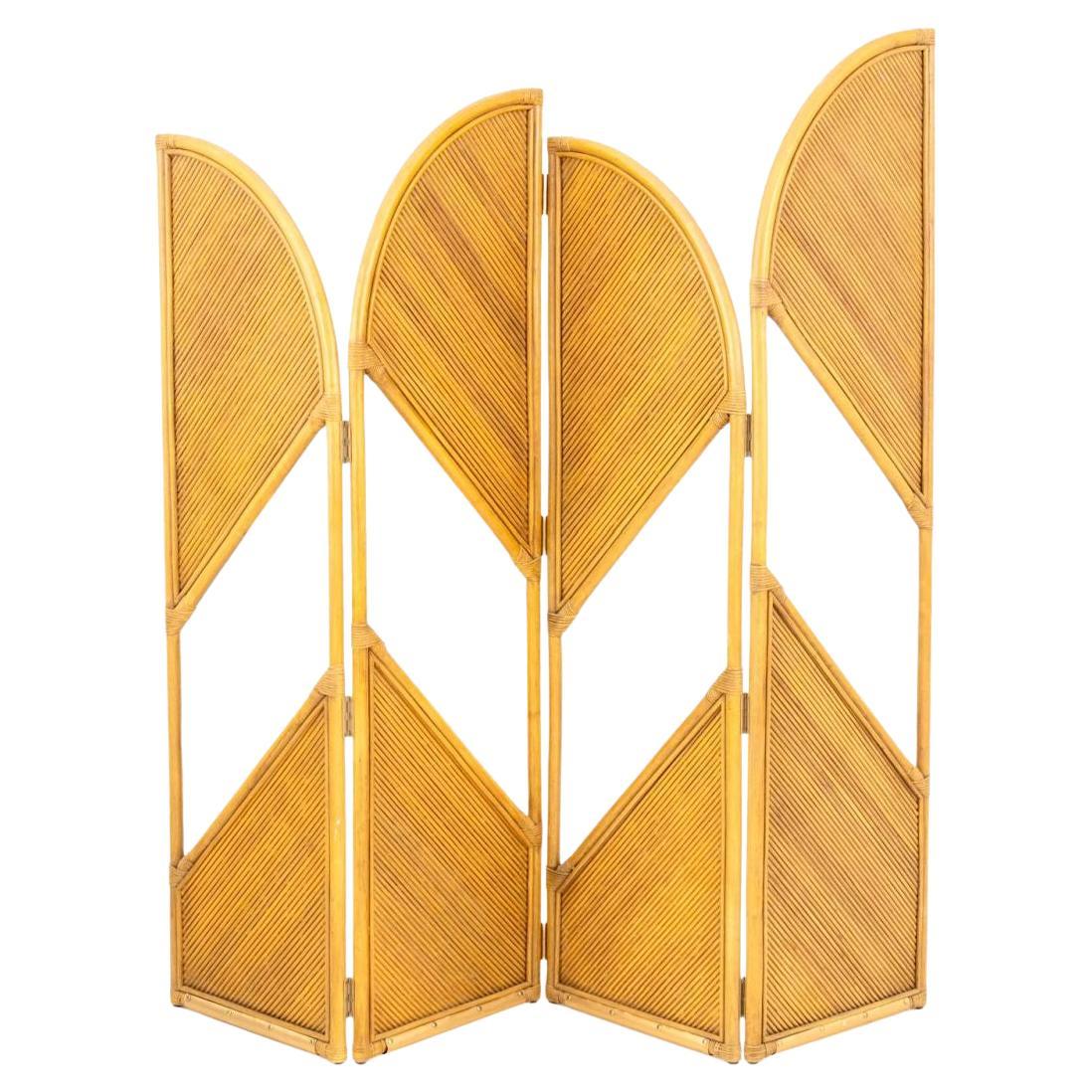 Biombo de 3 paneles de ratán moderno de mediados de siglo en venta
