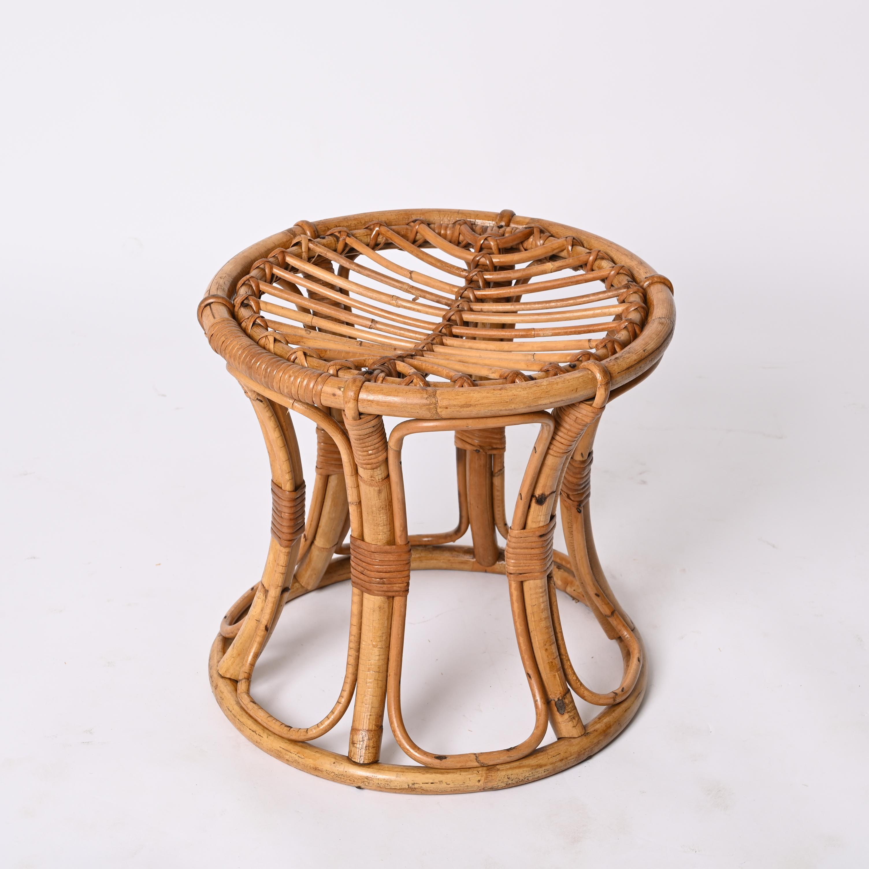 Mid-Century Modern Rattan and Bamboo Italian Round Stool, 1960s For Sale 7