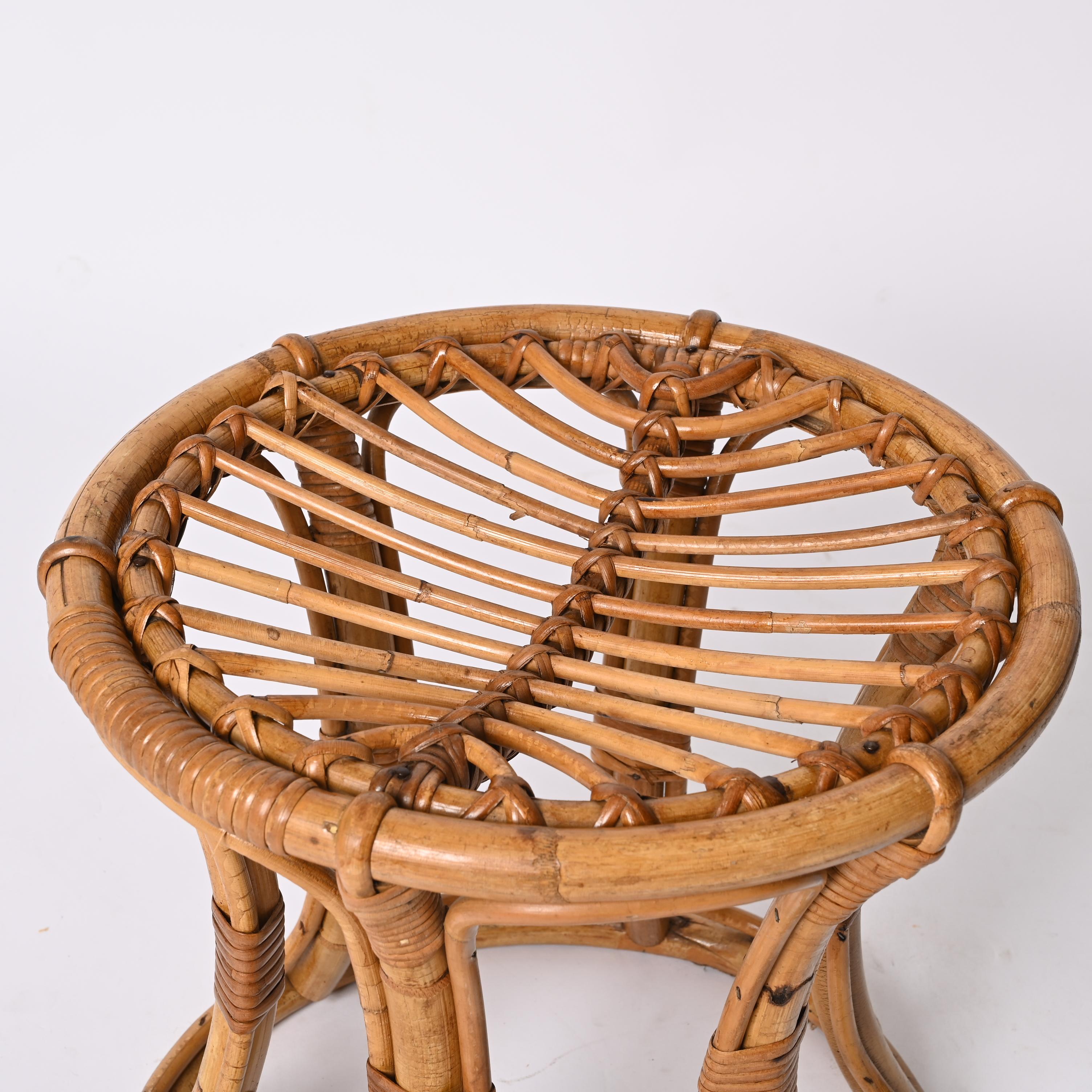 Mid-Century Modern Rattan and Bamboo Italian Round Stool, 1960s For Sale 8