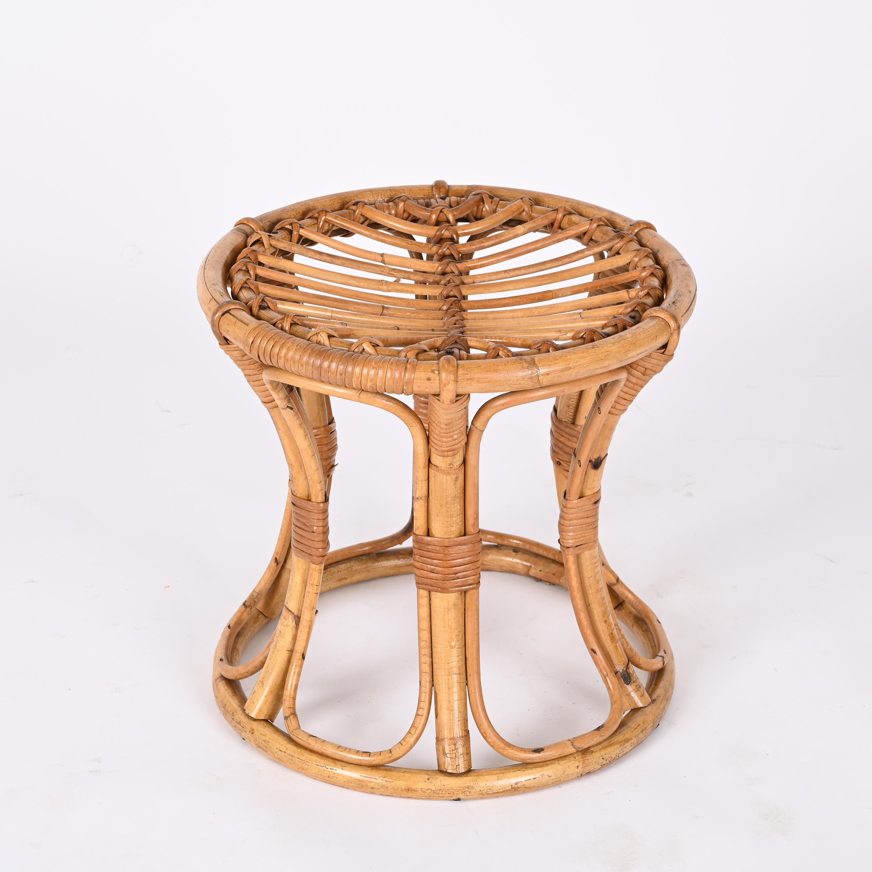 Mid-Century Modern Rattan and Bamboo Italian Round Stool, 1960s For Sale 2