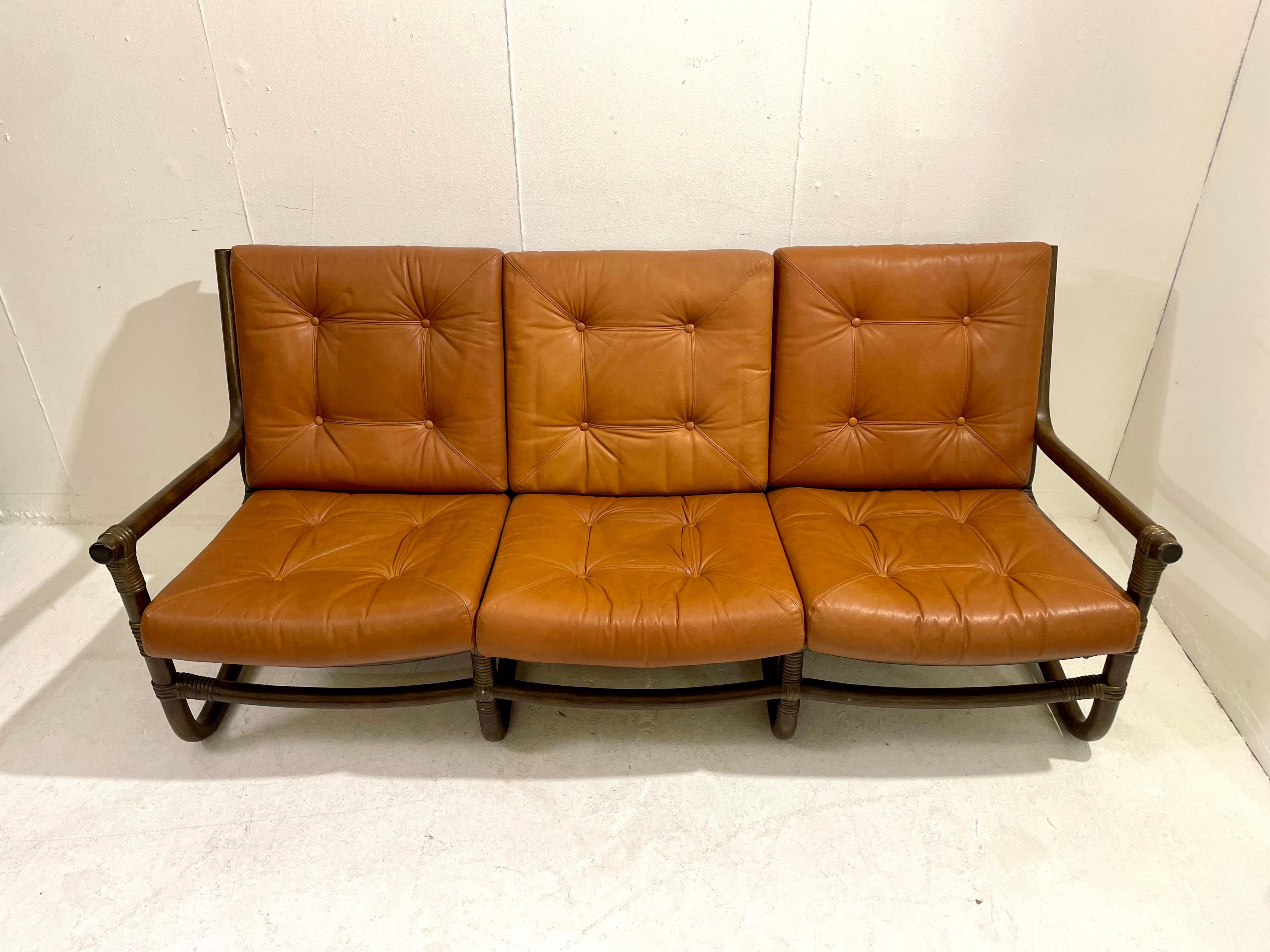 Mid-Century Modern Rattan and Cognac Leather Sofa, Italy 1970s In Good Condition For Sale In Brussels, BE