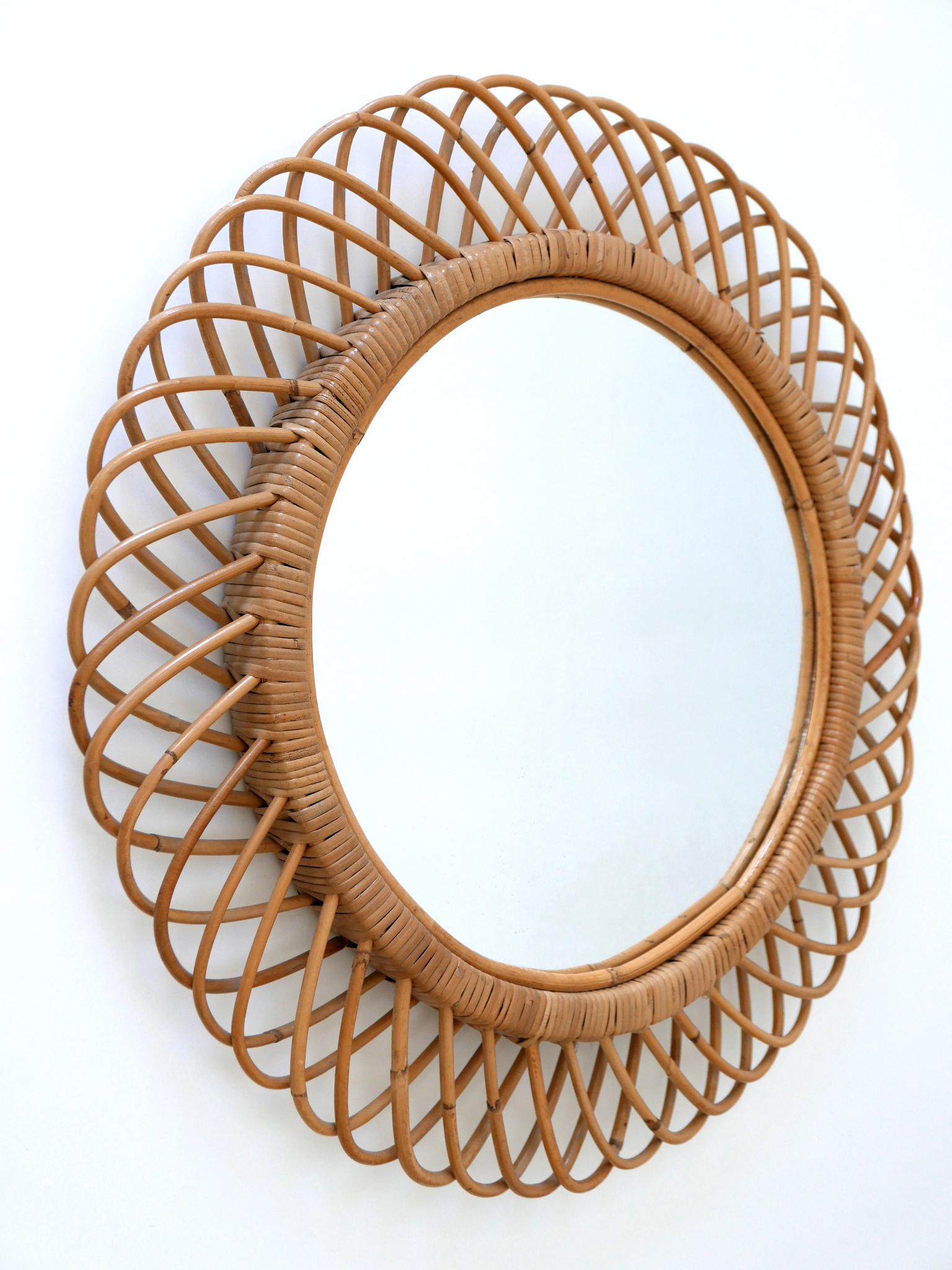 Italian Mid-Century Modern Rattan & Bamboo Circular Wall Mirror Italy 1960s For Sale