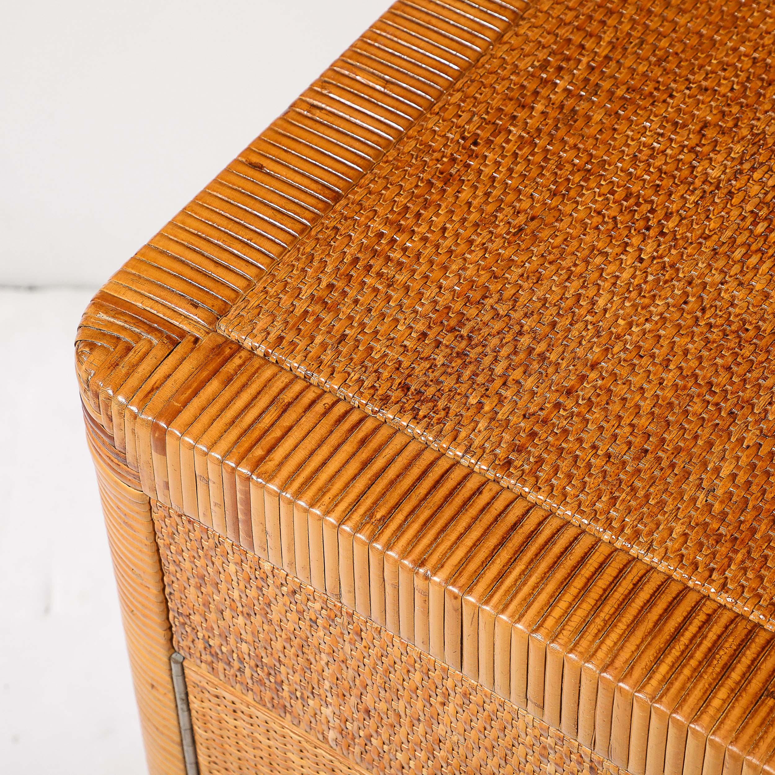 Comodini in rattan e bambù avvolti di metà secolo moderno firmati Bielecky Brothers in vendita 4