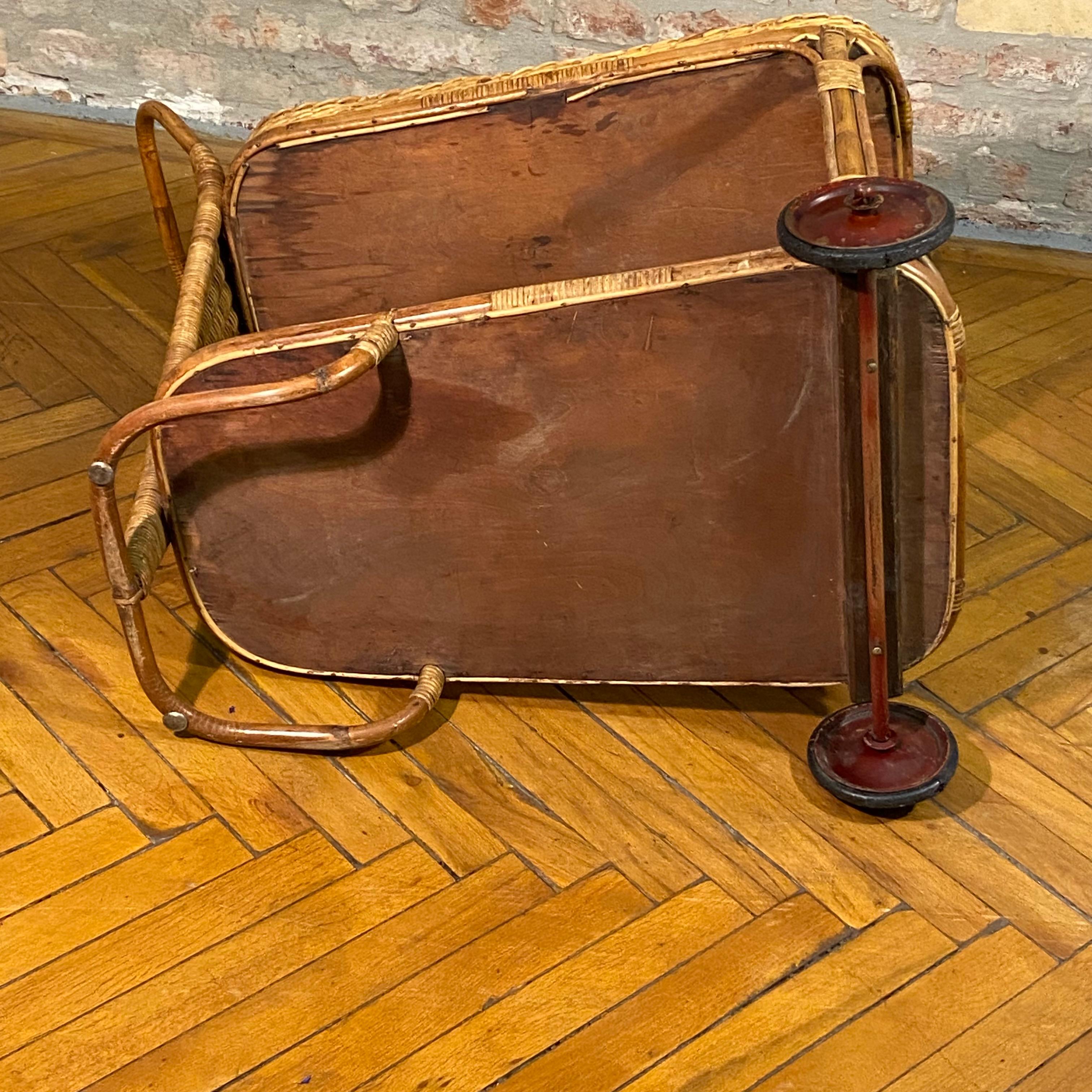 Carrello da bar in rattan di metà secolo nello stile di Franco Albini, Italia anni '50 in vendita 4
