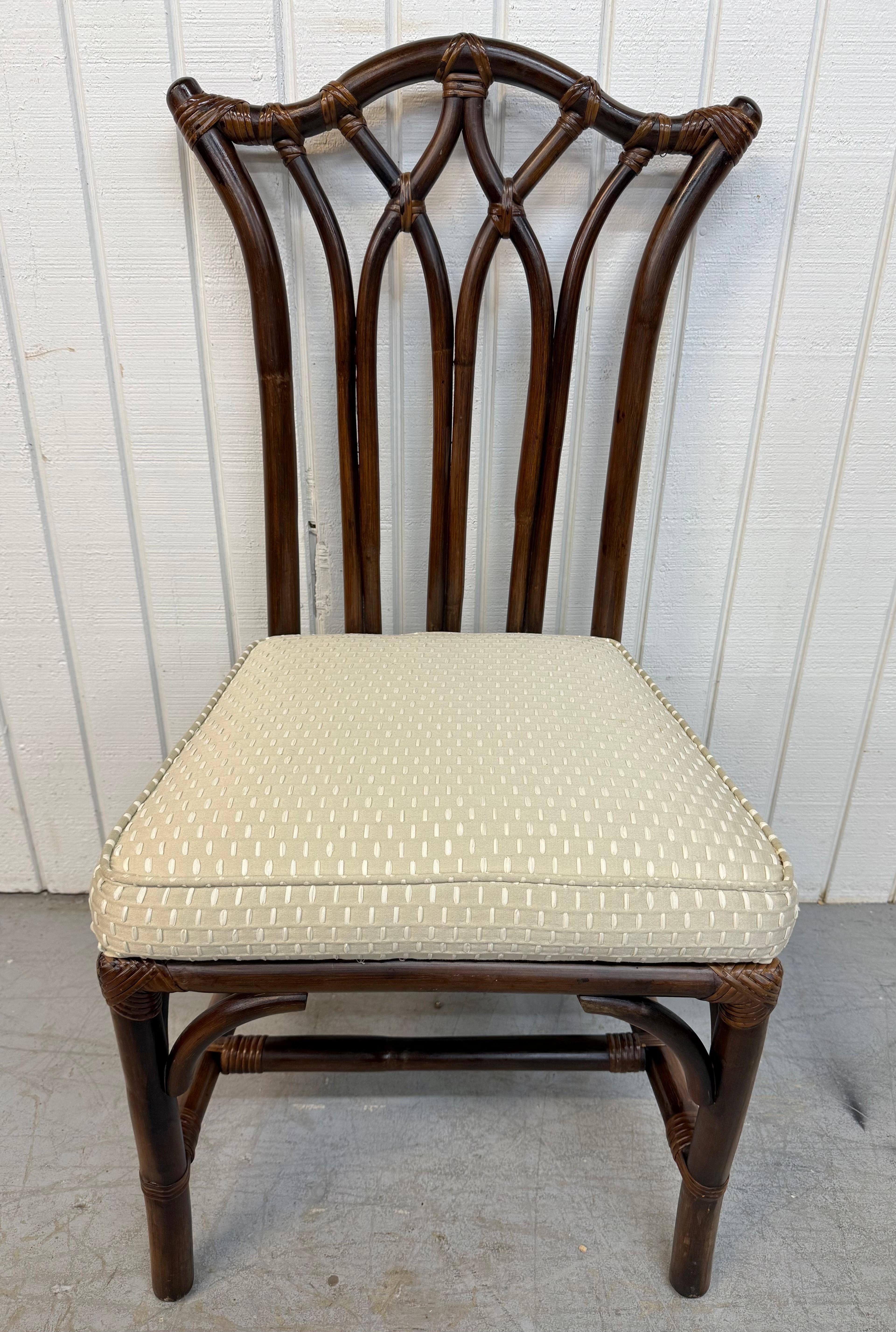 Esszimmerstühle aus Rattan und Kunstbambus aus Nussbaumholz, Mid-Century Modern, 6er-Set (amerikanisch) im Angebot