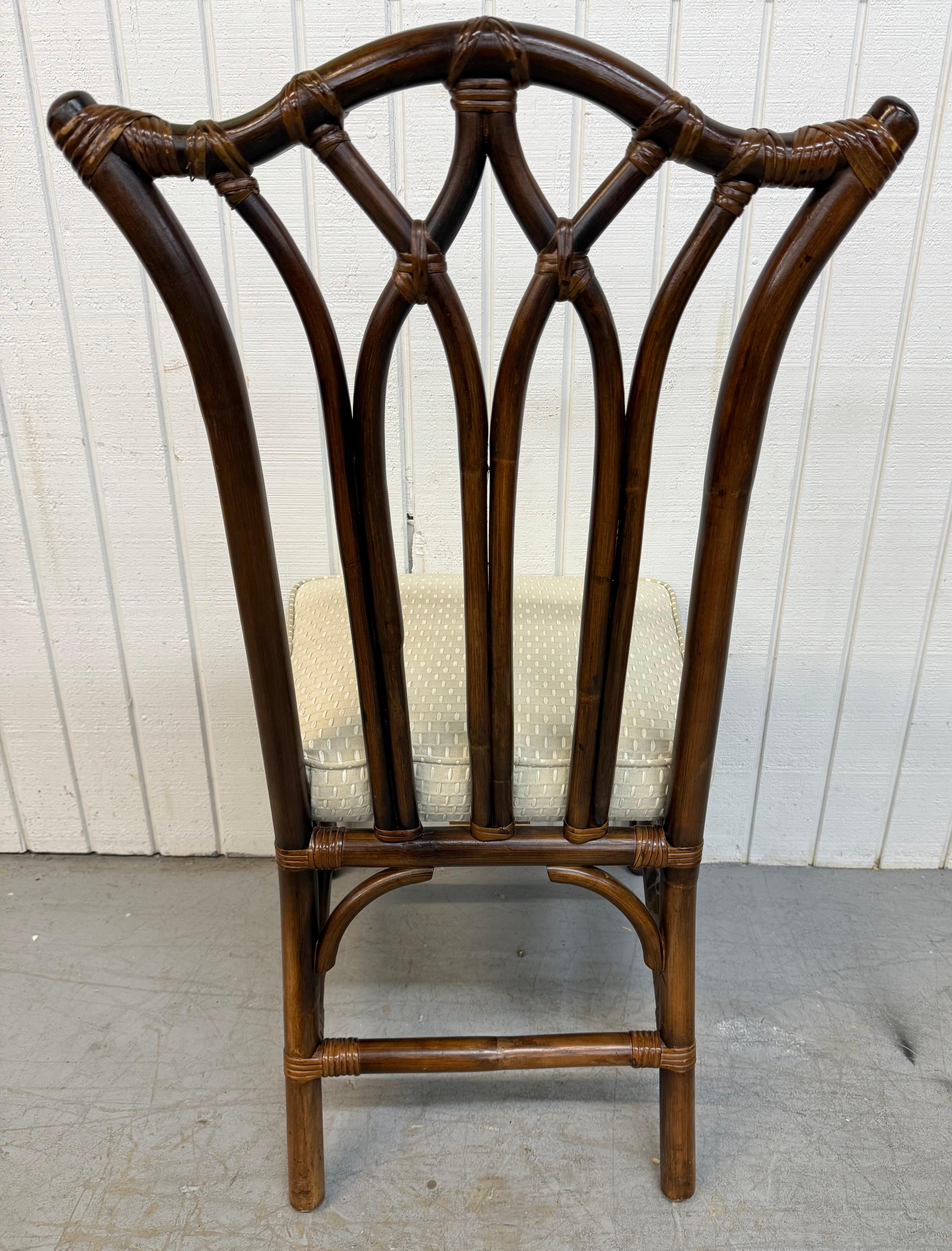 Esszimmerstühle aus Rattan und Kunstbambus aus Nussbaumholz, Mid-Century Modern, 6er-Set (20. Jahrhundert) im Angebot