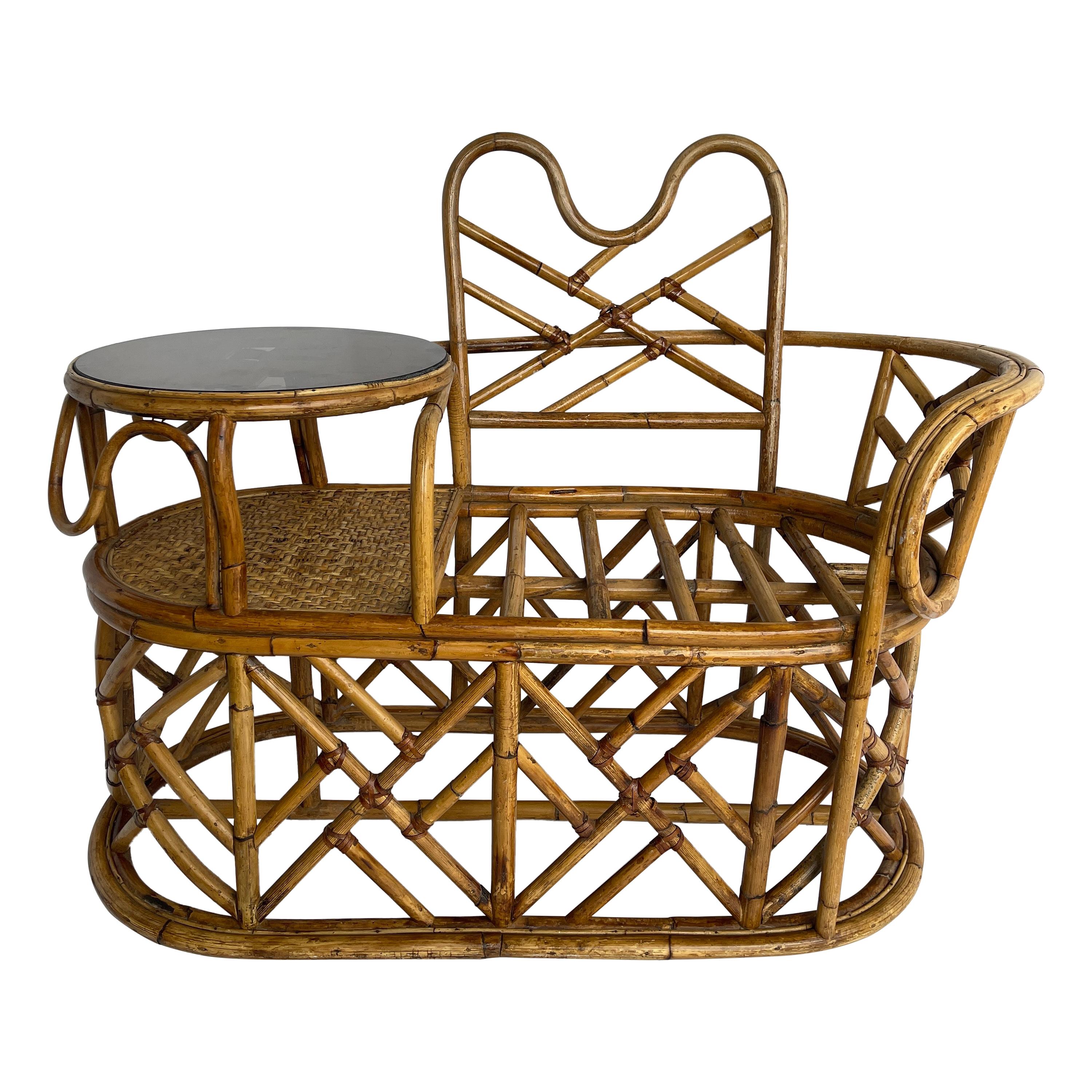 Mid-Century Modern Rattan Gossip Bench with Glass Top Table For Sale