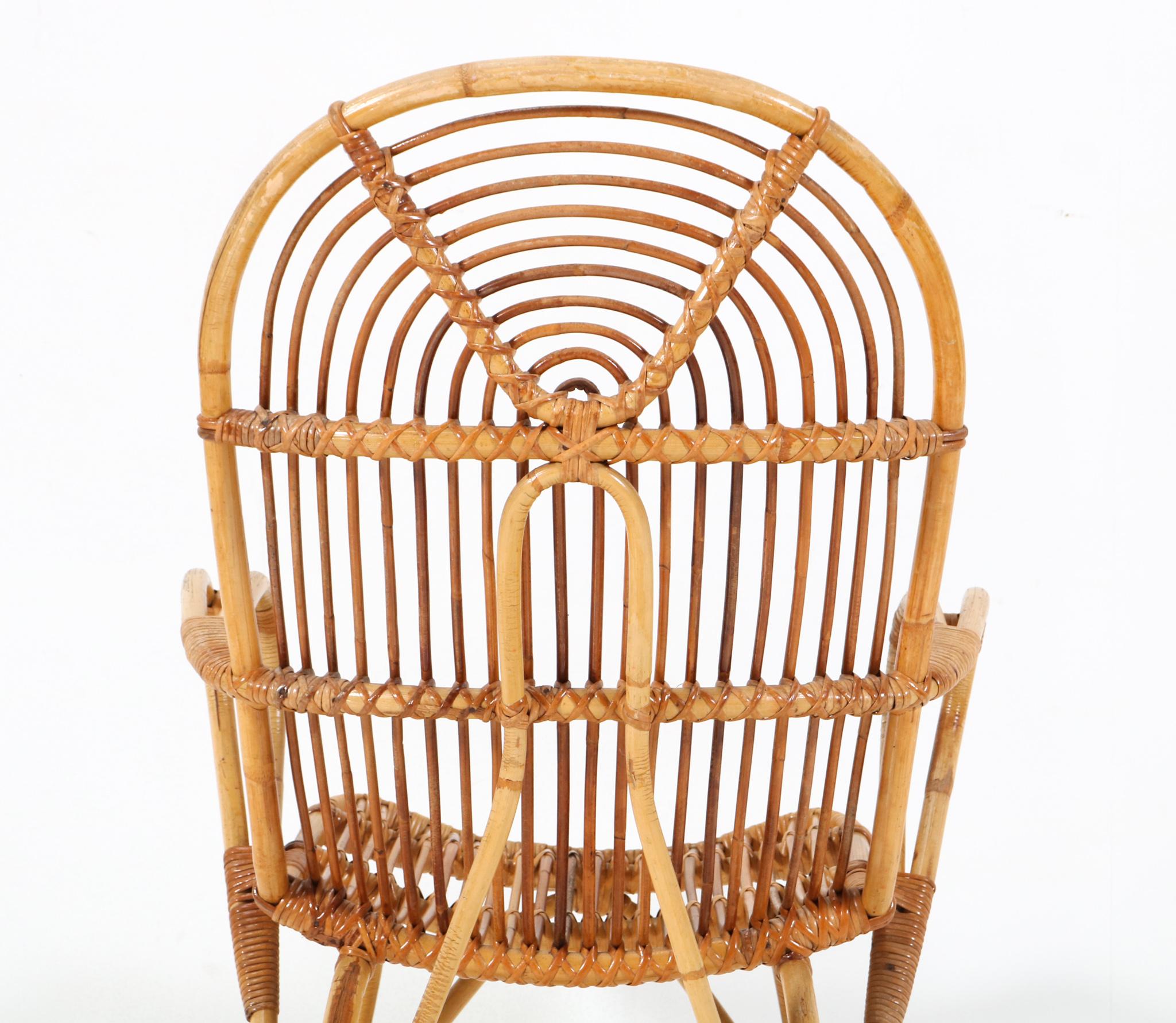 Mid-Century Modern Rattan Lounge Chair, 1960s For Sale 5