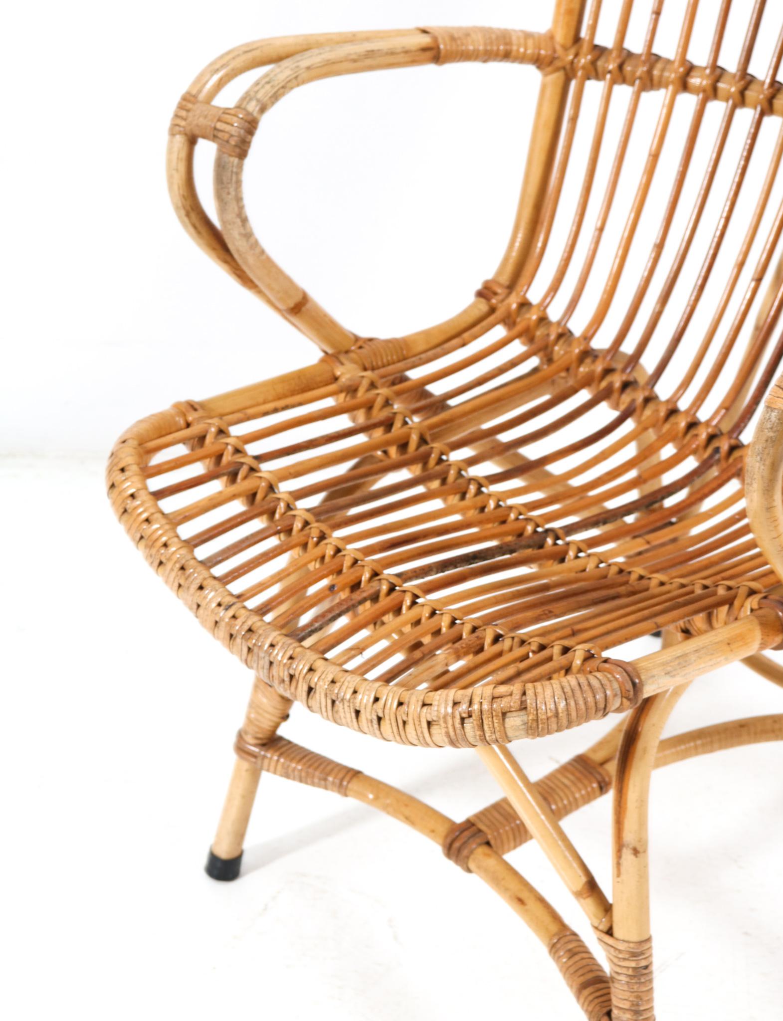 Mid-Century Modern Rattan Lounge Chair, 1960s For Sale 4
