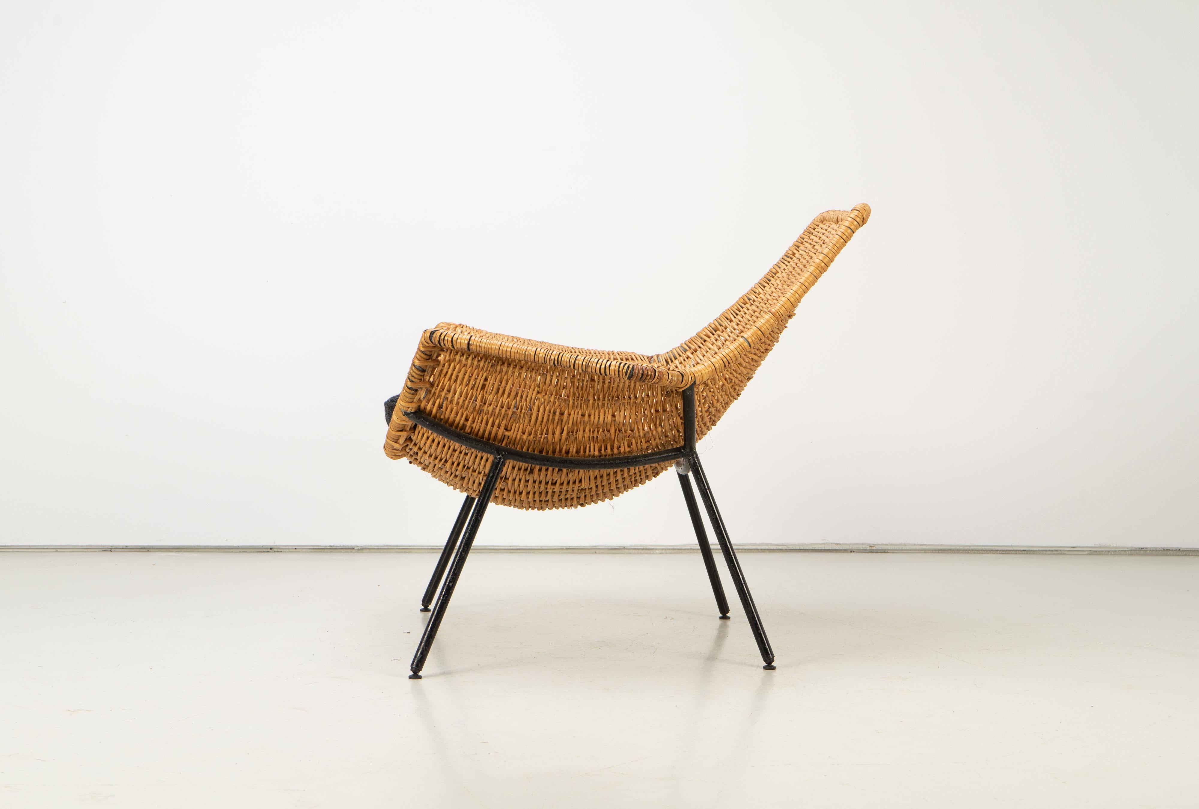 Mid-Century Modern Rattan Lounge Chair by Giancarlo De Carlo Italy, 1954 In Good Condition For Sale In Munster, DE