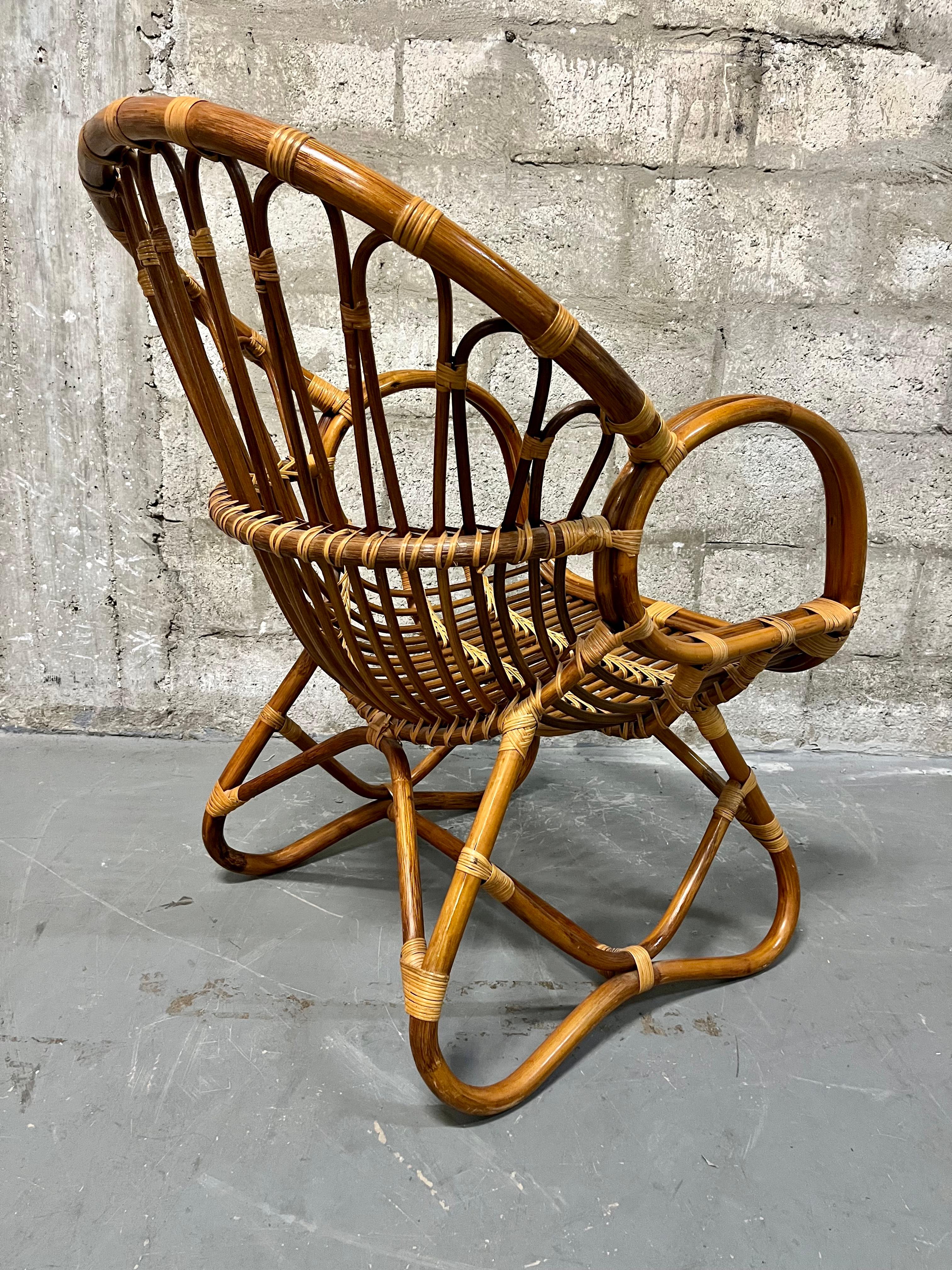 Mid-20th Century Mid Century Modern Rattan Lounge Chair in the Franco Albini's Style. Circa 1970s