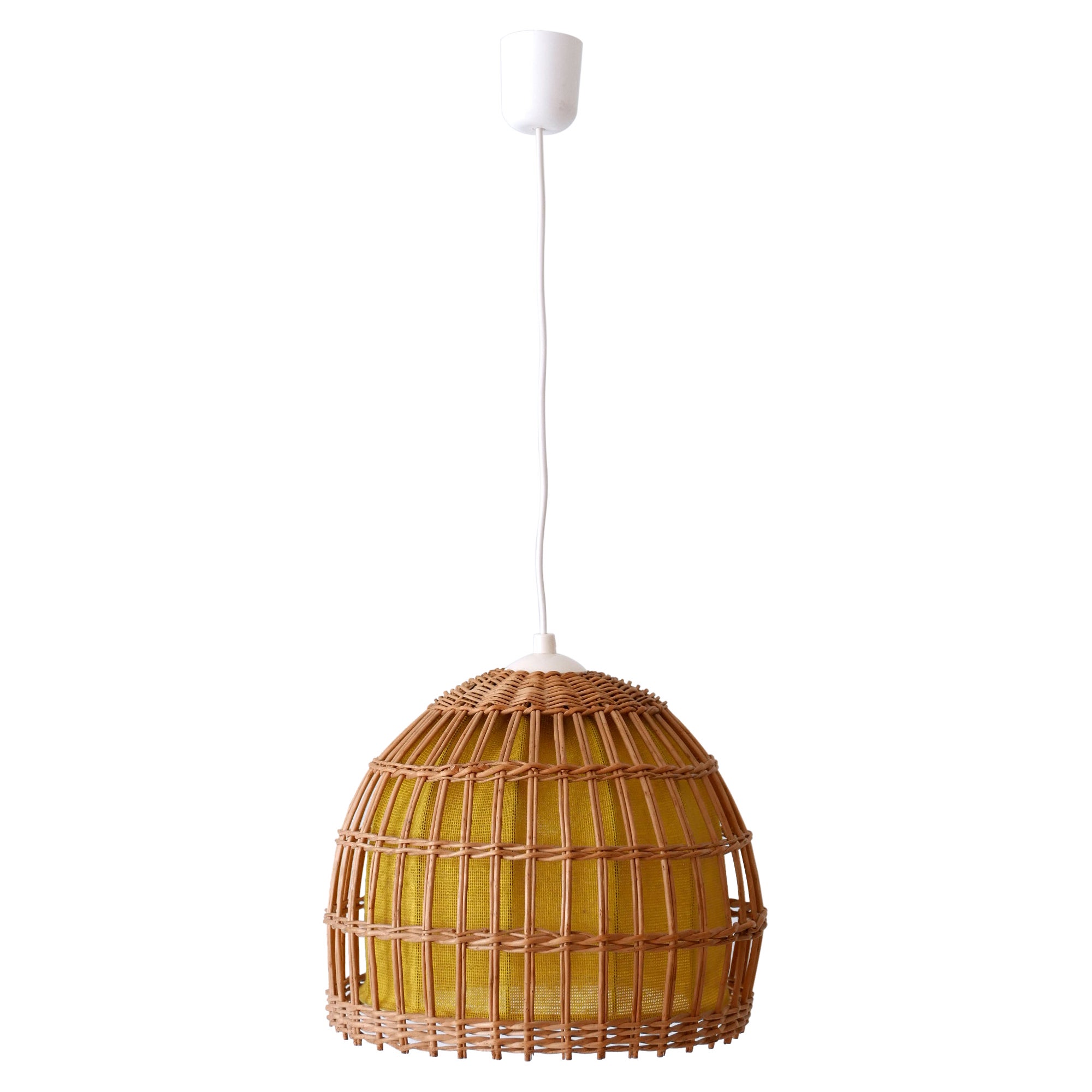 Lampada a sospensione in rattan della metà del secolo scorso Germania anni '60