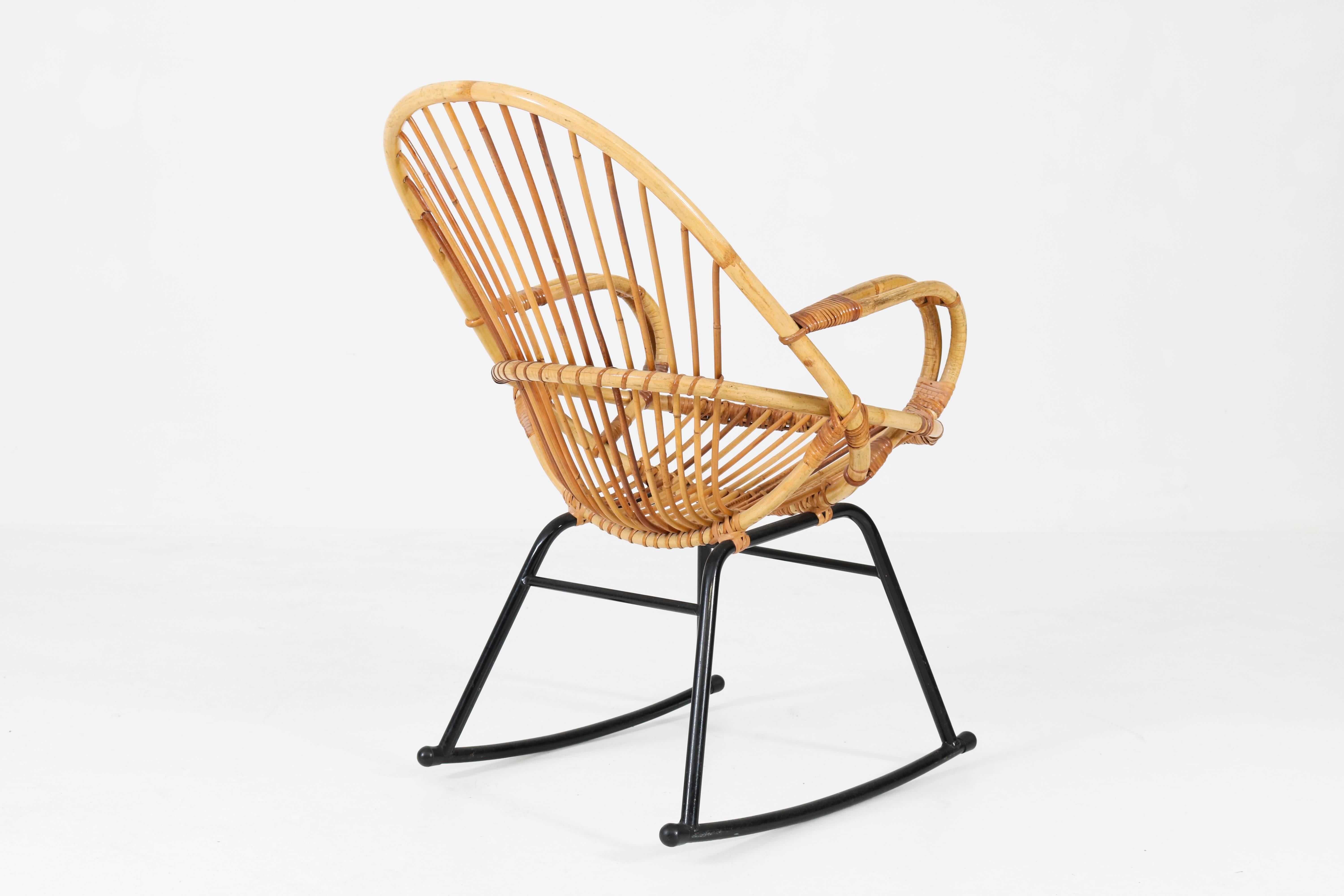 Mid-Century Modern Rattan Rocking Chair by Gebroeders Jonker for Rohe, 1960s In Good Condition In Amsterdam, NL