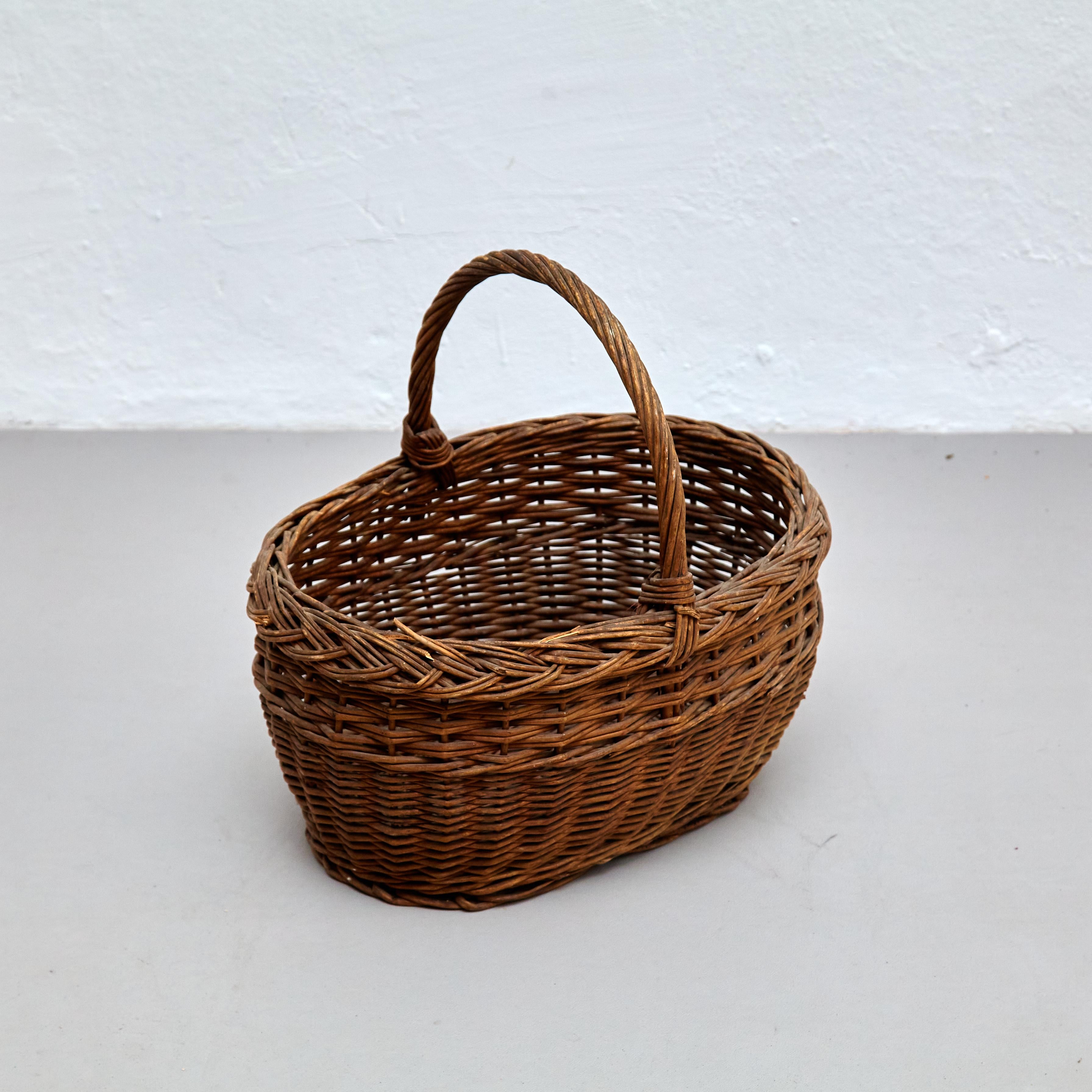 Mid-20th Century Mid-Century Modern Rattan Rustic Basket, circa 1960 For Sale