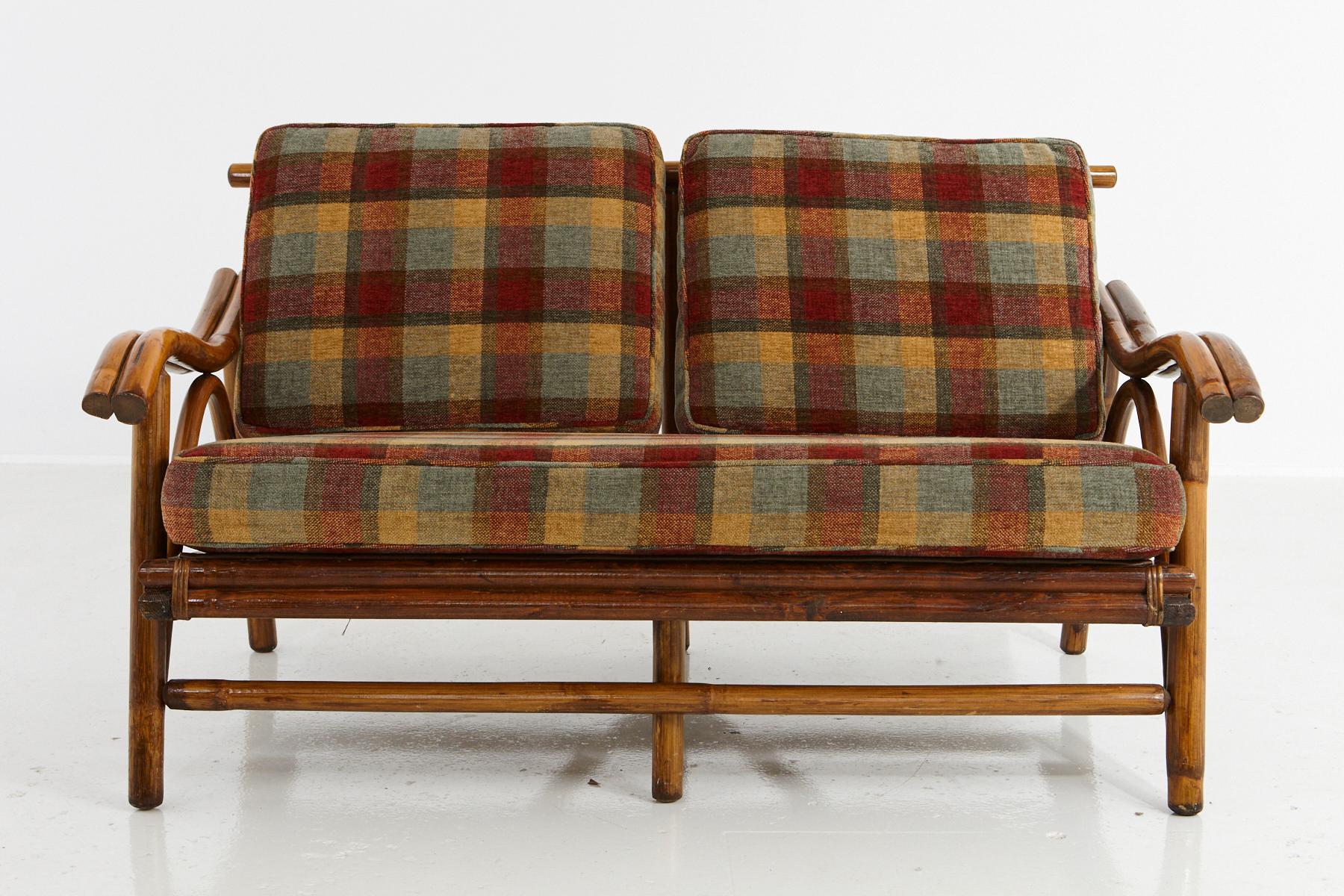 Mid-20th Century Mid-Century Modern Rattan Settee in the Style of John Wisner for Ficks Reed For Sale