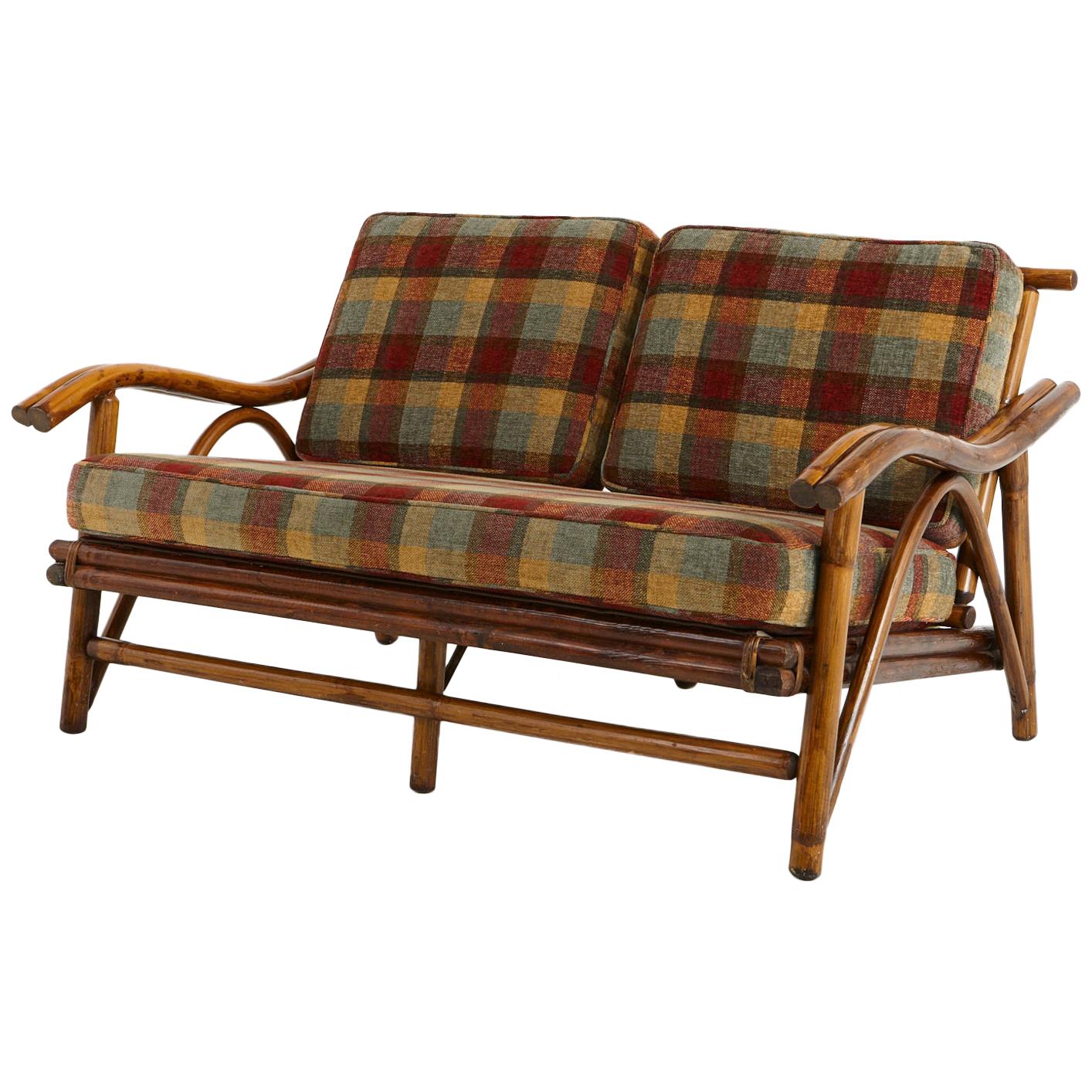 Mid-Century Modern Rattan Settee in the Style of John Wisner for Ficks Reed For Sale