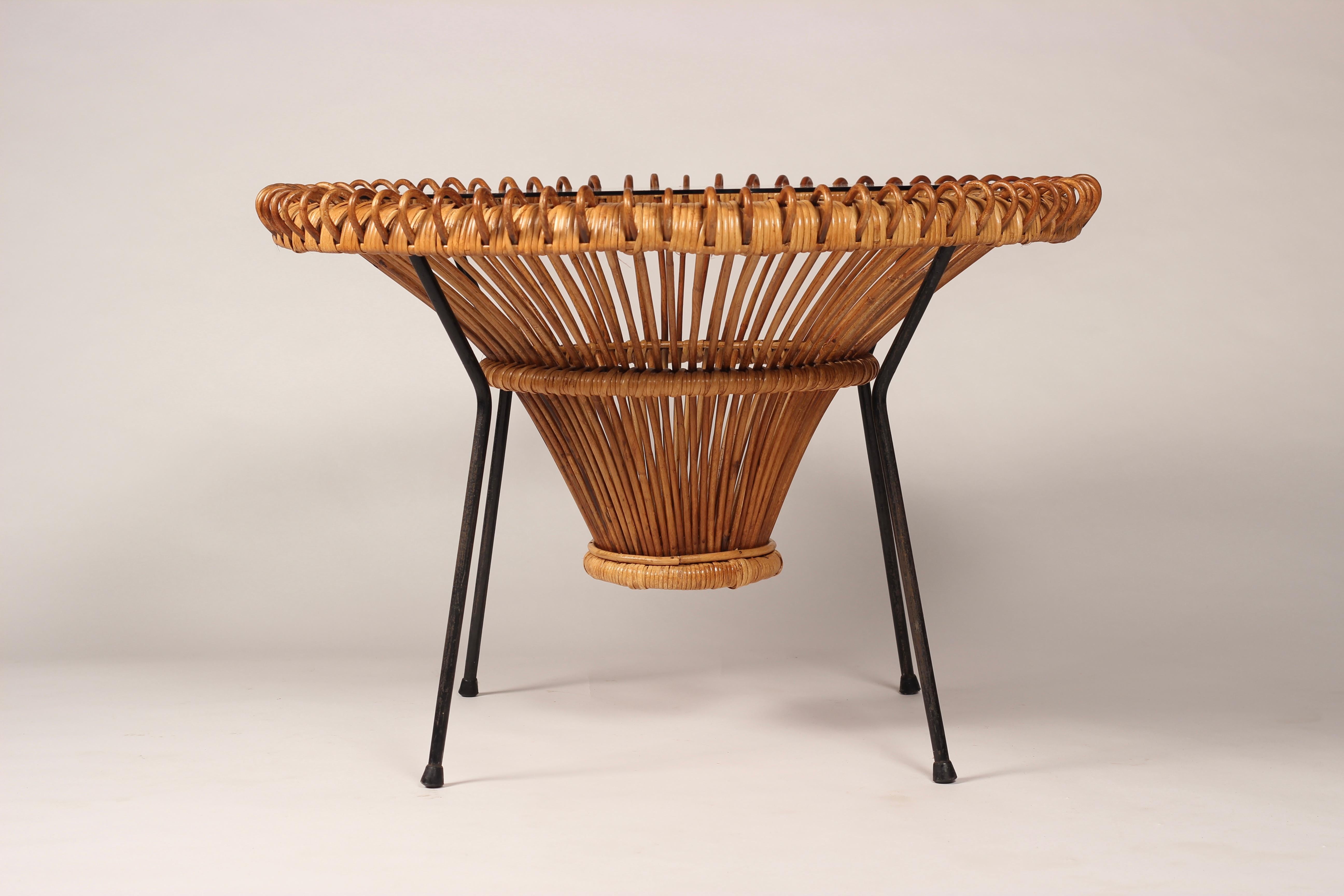 Mid-Century Modern Rattan Side Table in the Style of Franco Albini, 1950’s In Good Condition In London, GB