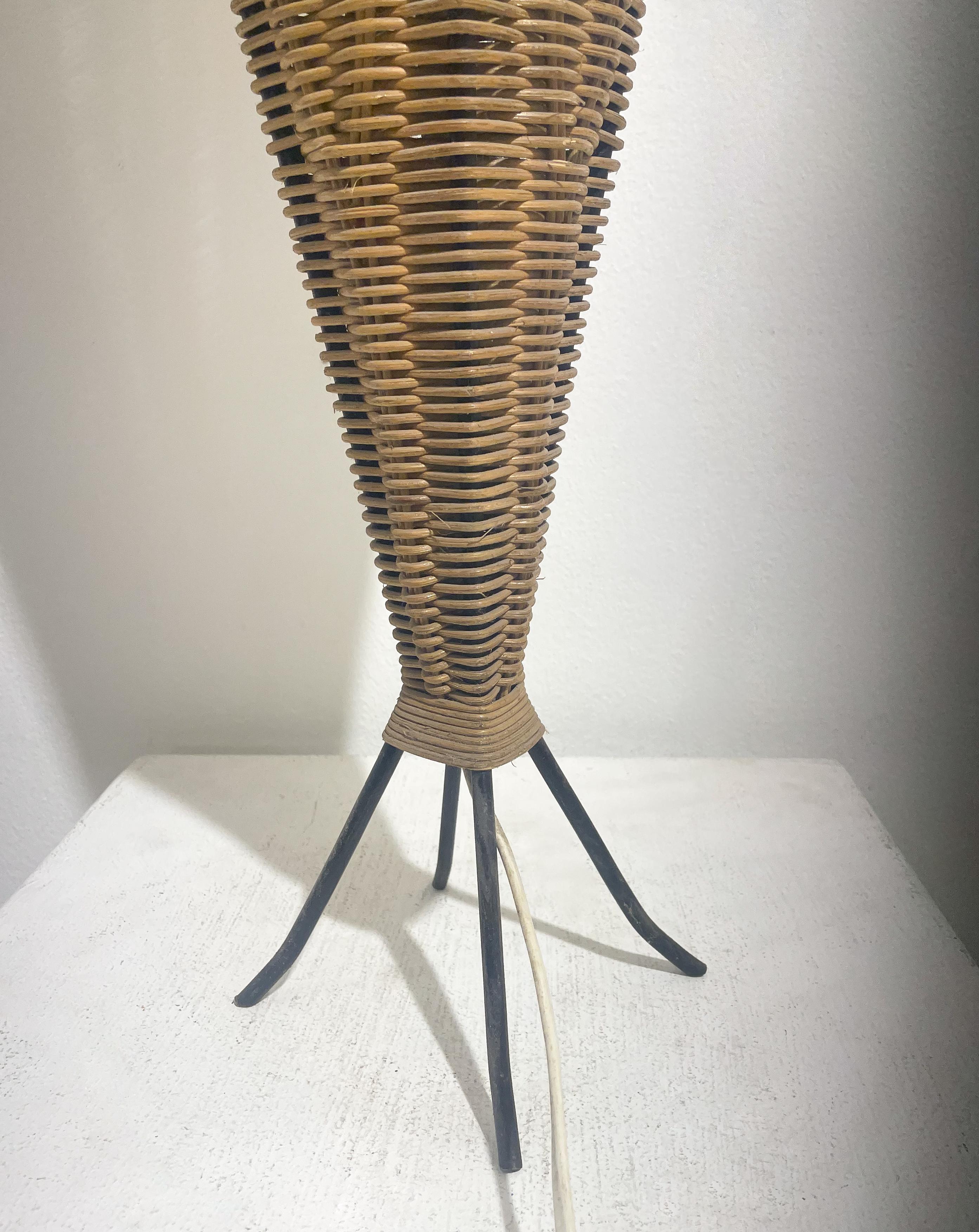 Mid-Century Modern Rattan Table Lamp, Italy, 1970s In Good Condition For Sale In Brussels, BE