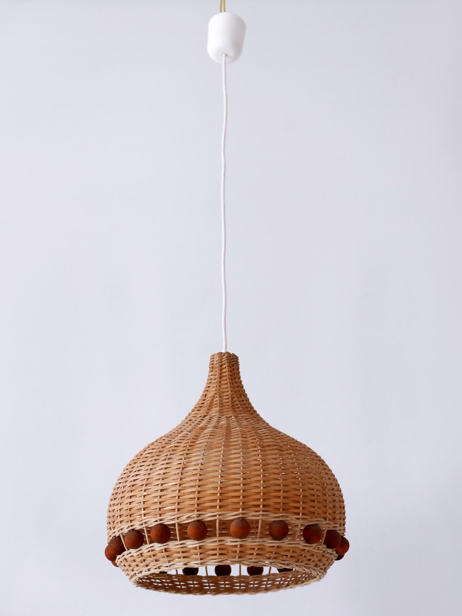 Mid-Century Modern Rattan Tulip Pendant Lamp or Hanging Light Germany 1960s For Sale 5