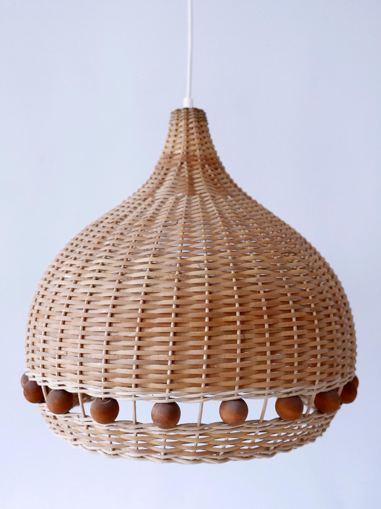 Mid-Century Modern Rattan Tulip Pendant Lamps or Hanging Lights Germany 1960s For Sale 1