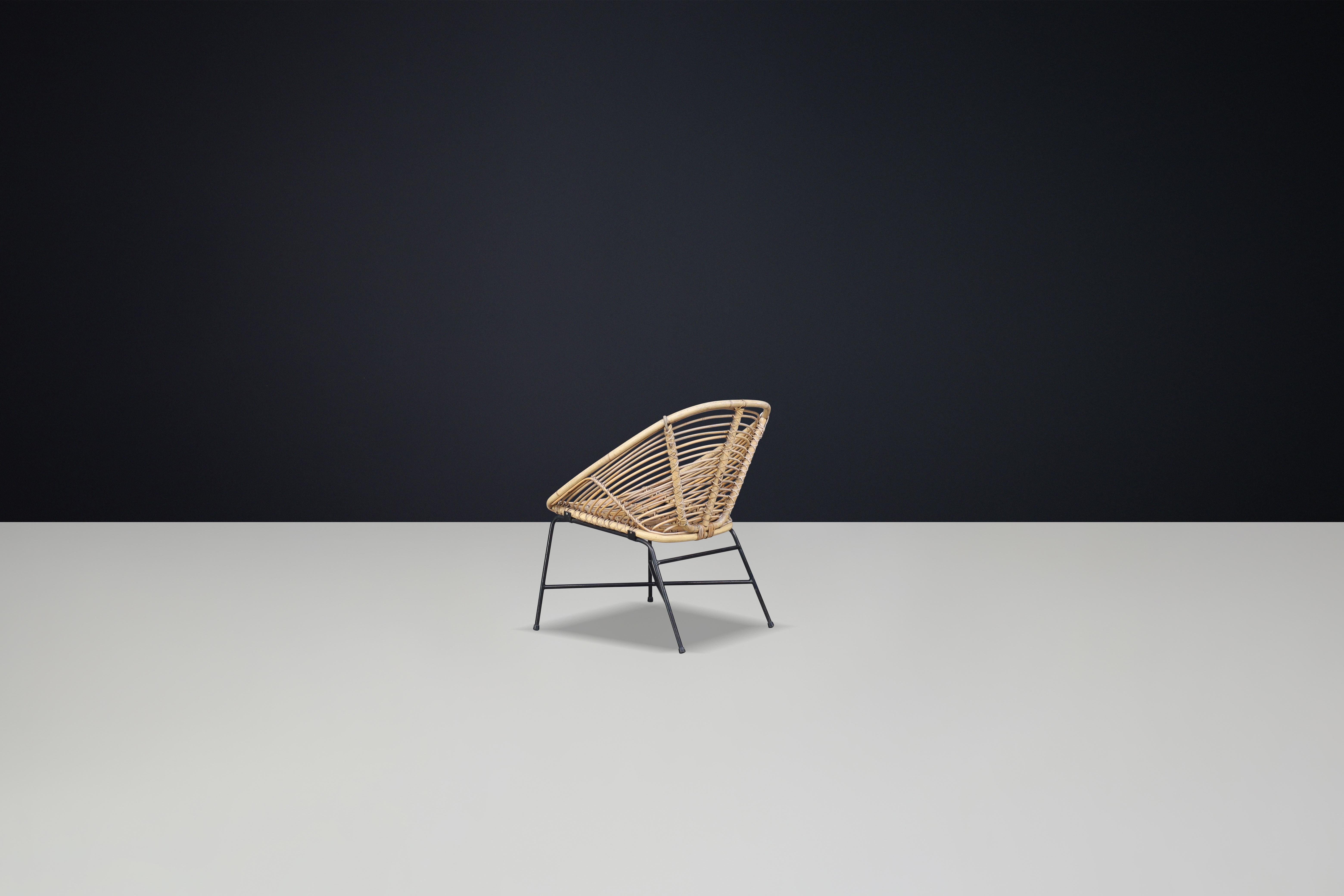 Moderner Rattan-, Korb- und Metallstuhl aus der Jahrhundertmitte, Italien, 1960er Jahre im Angebot 2
