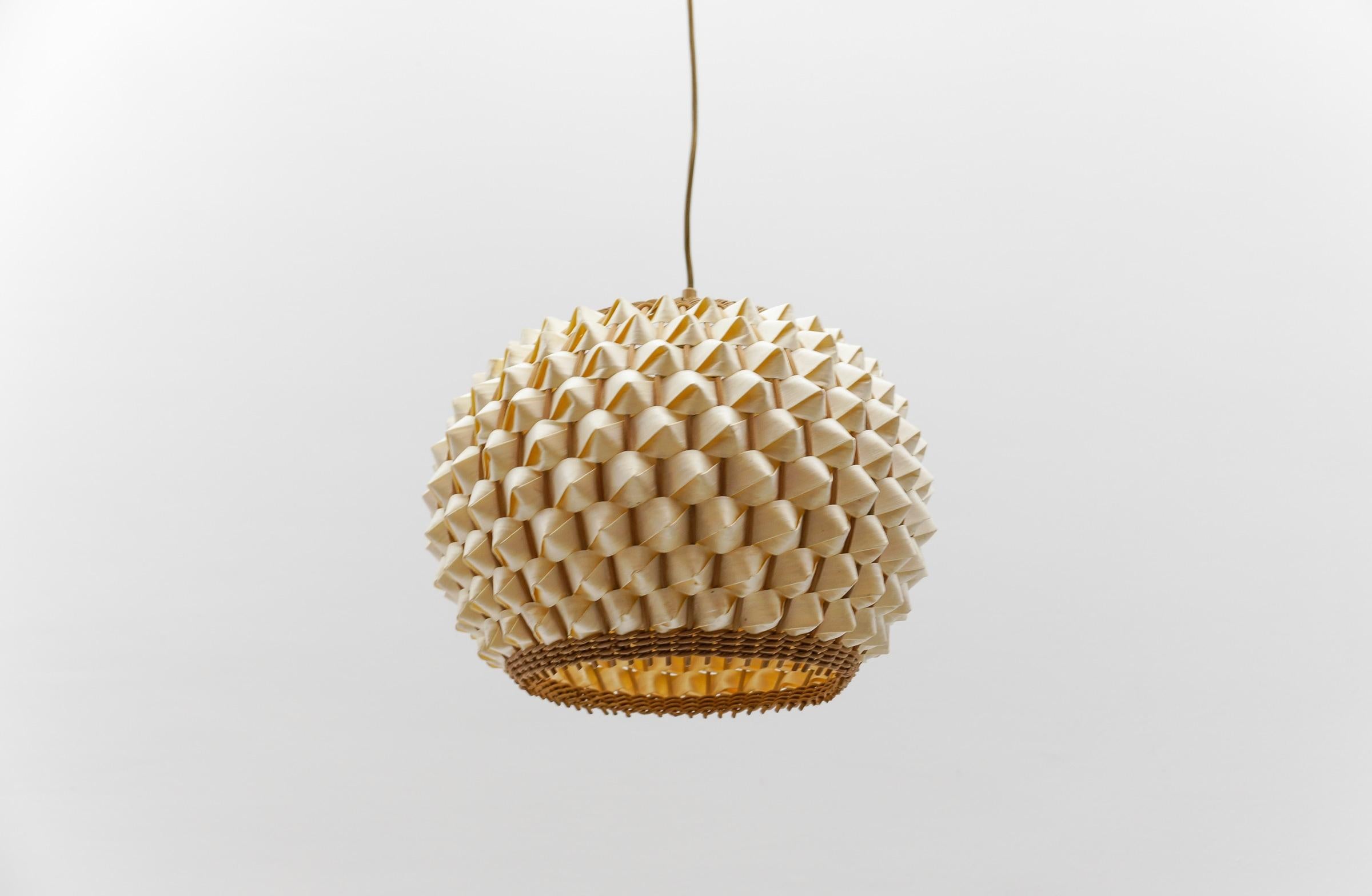 Mid-Century Modern-Pendelleuchte aus Rattan und Korbweide, 1960er Jahre, Italien im Angebot 1
