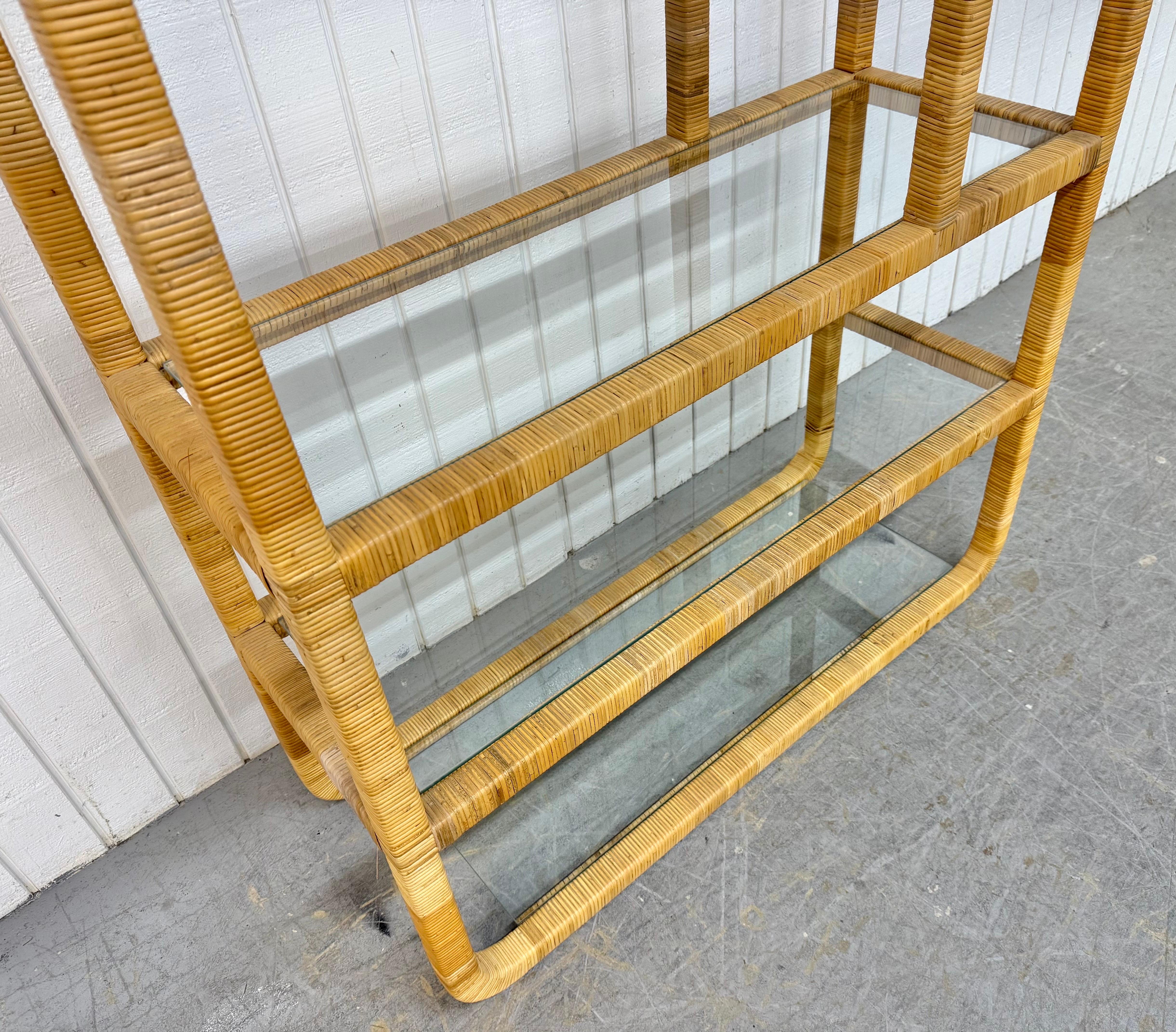 Fine XX secolo Mid-Century Modern Rattan Woven Etageres - Set of 2 in vendita