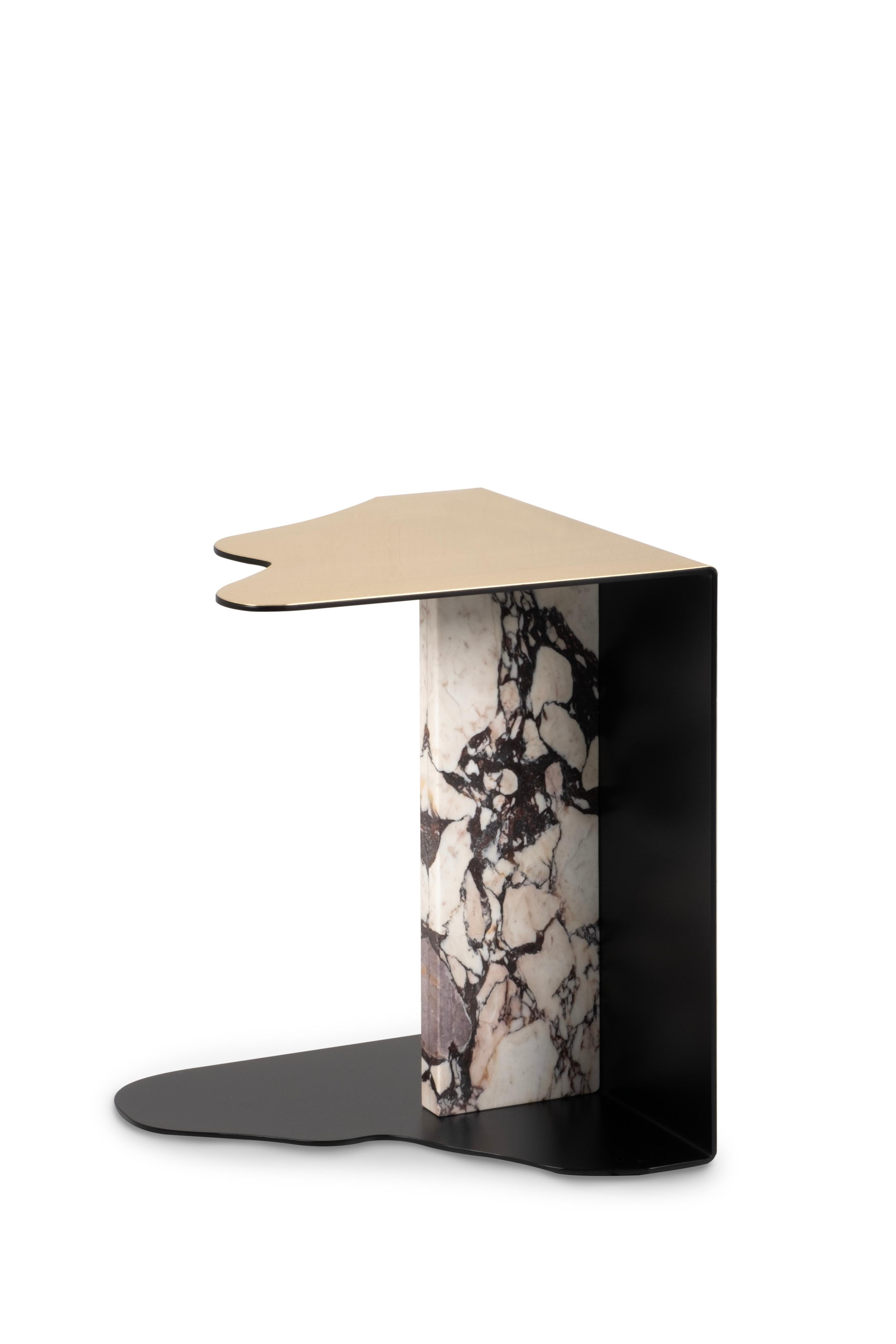 Mesa auxiliar cruda moderna de mediados de siglo, Calacatta Viola, hecha a mano por Greenapple Portugués en venta