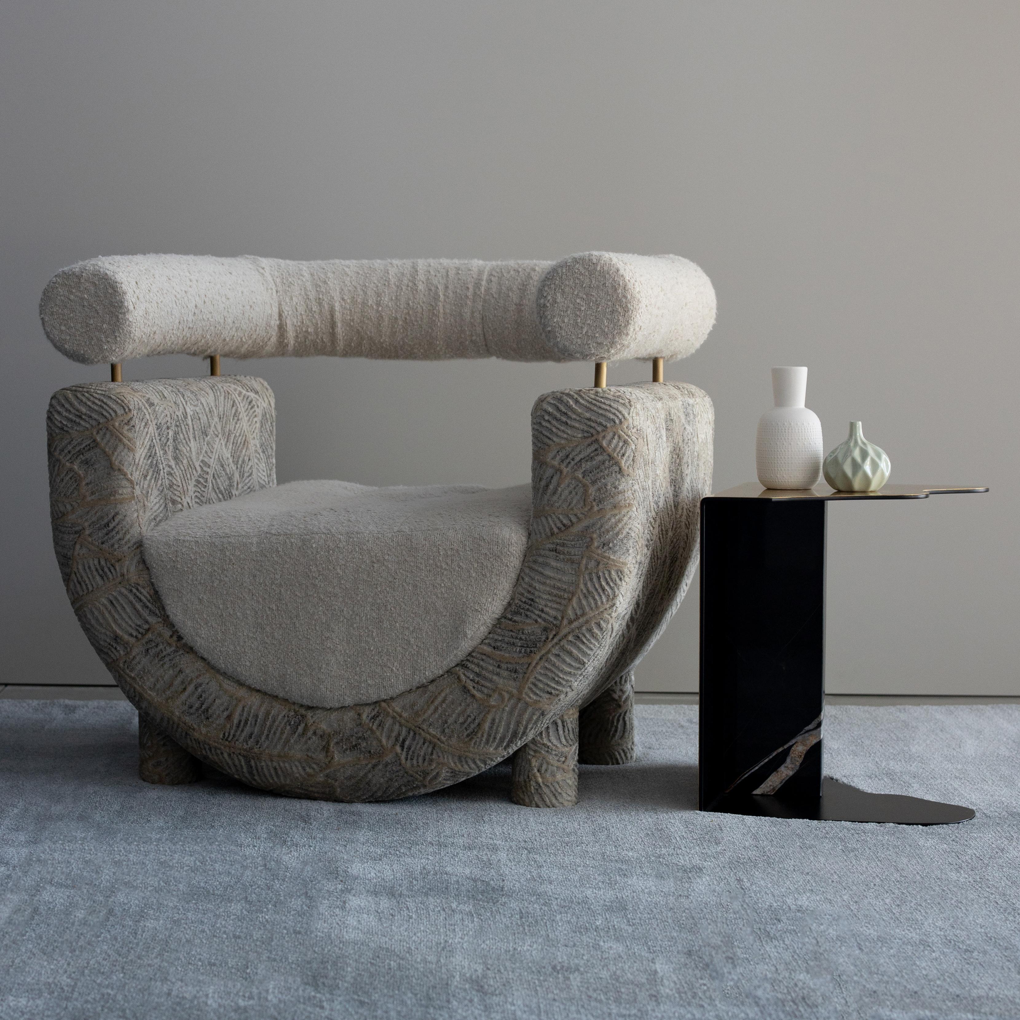 Table d'appoint brute moderne du milieu du siècle, Sahara Noir Marbre, fabriquée à la main par Greenapple en vente 6
