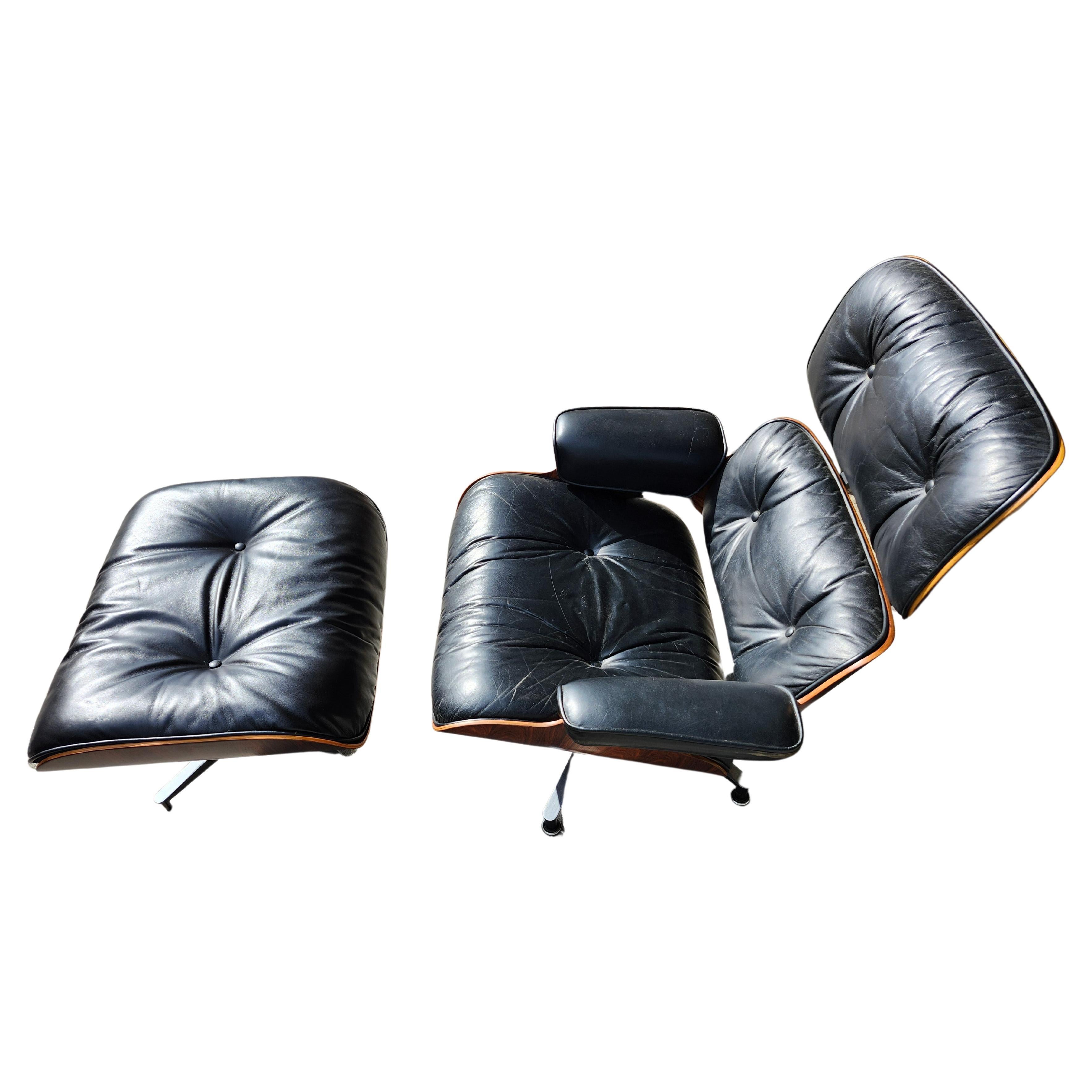 Mid Century Modern Ray & Charles Eames Rosewood Lounge Chair with Ottoman For Sale 2