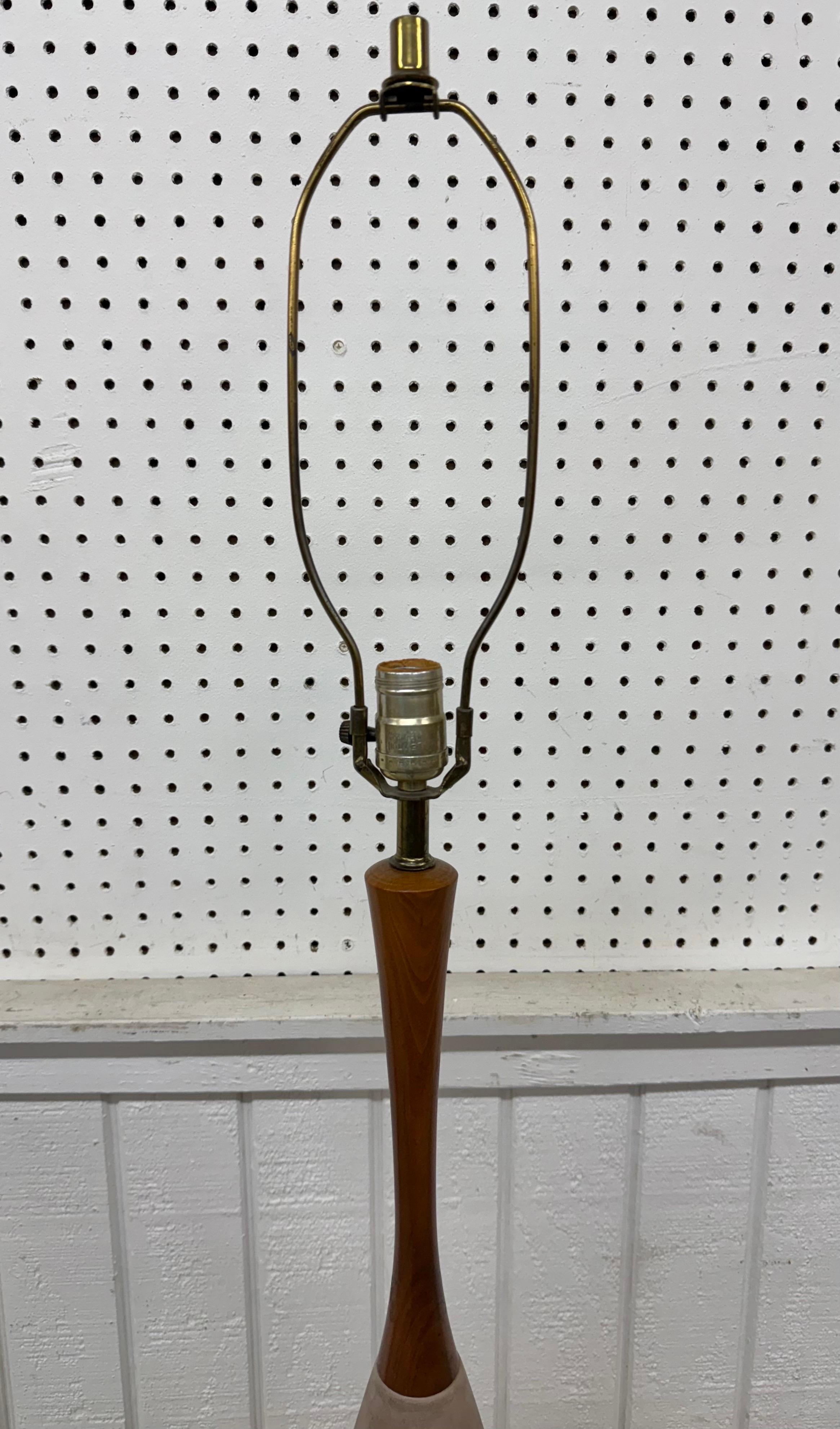 20th Century Mid-Century Modern Raymour Tall Table Lamp For Sale