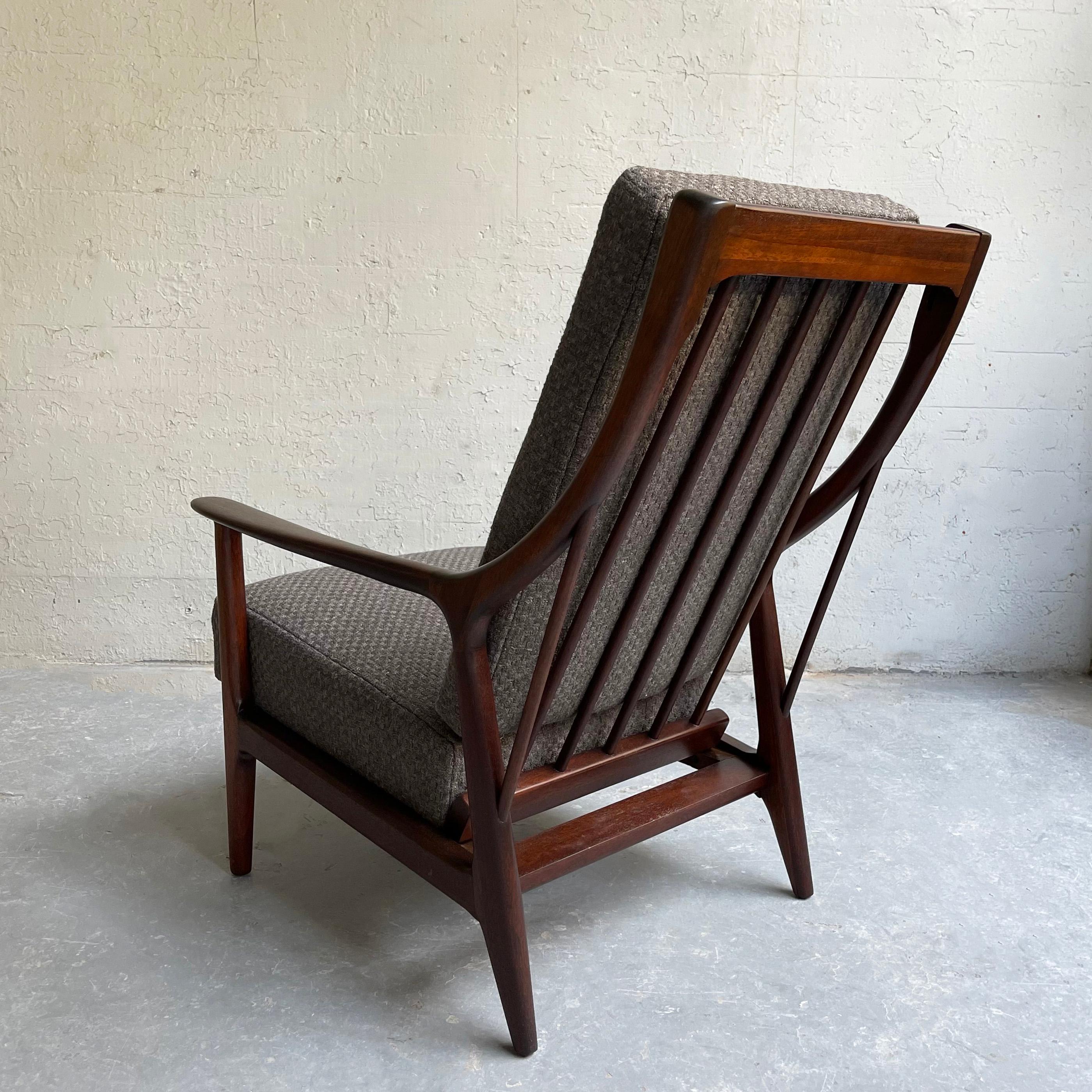 Mid Century Modern Reclining Lounge Chair For Sale 1