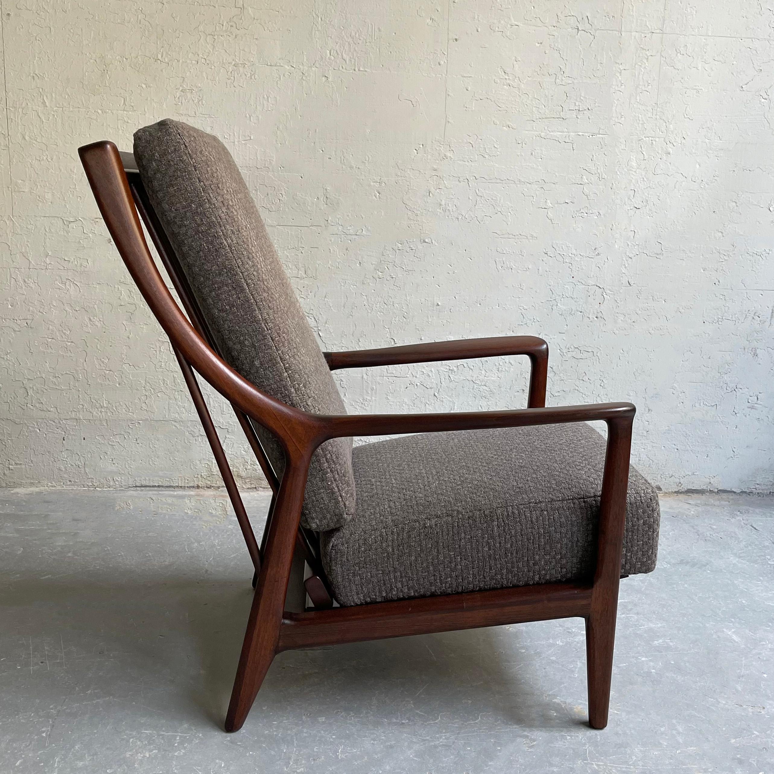 Scandinavian Modern Mid Century Modern Reclining Lounge Chair