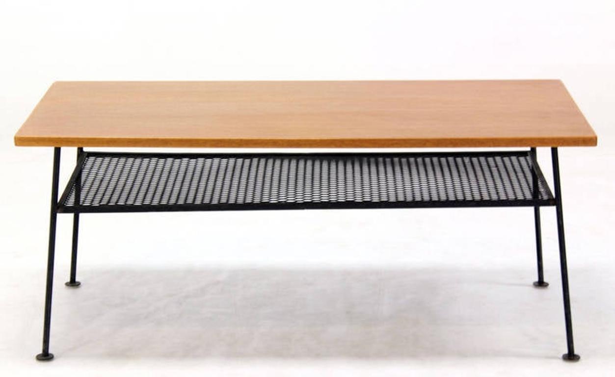 20th Century Mid-Century Modern Rectangle Coffee Table by Freda Diamond Mesh Shelf Wire Legs  For Sale