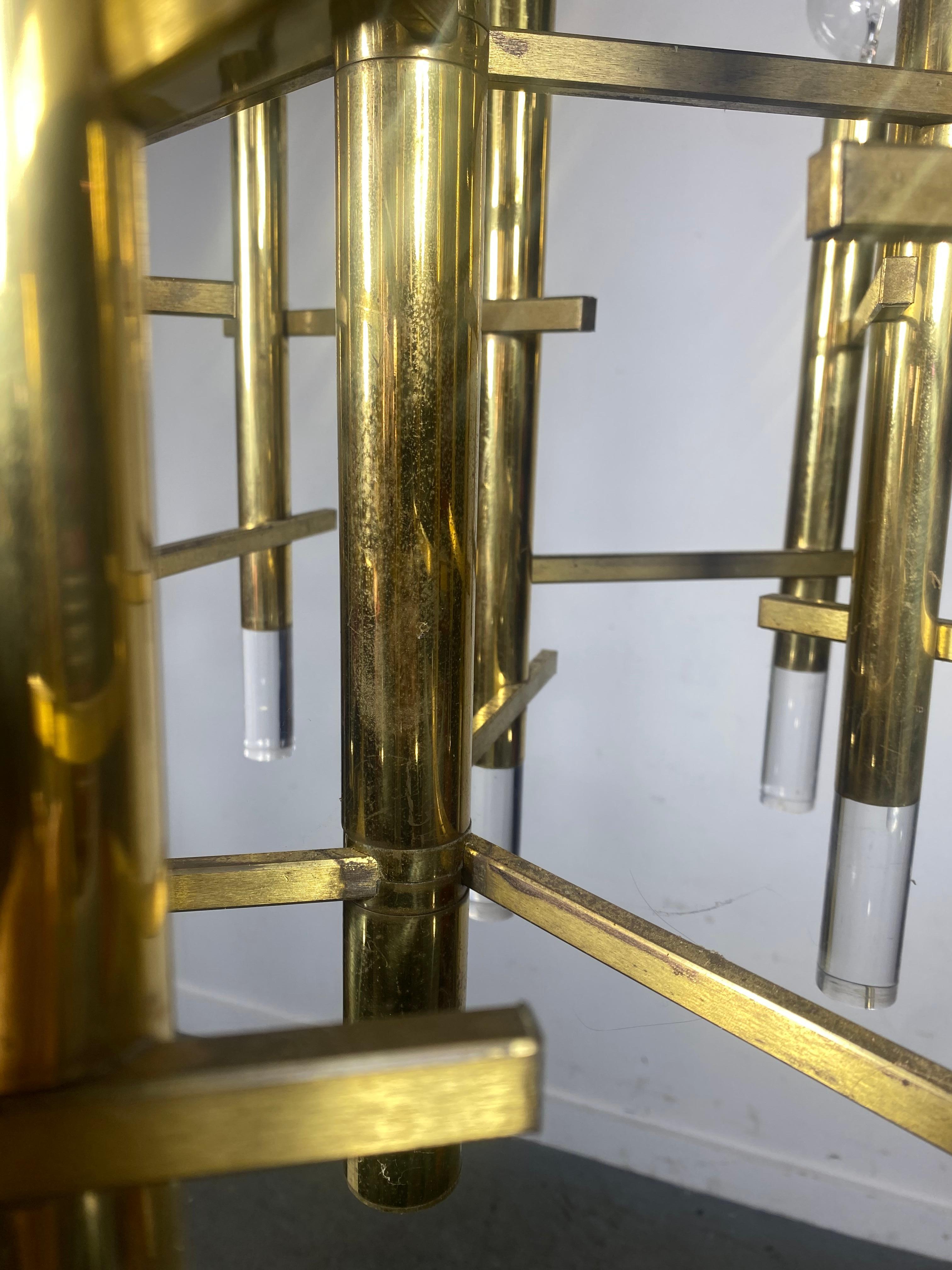 Italian Mid-Century Modern Rectilinear Brass and Lucite Chandelier by Sciolari For Sale