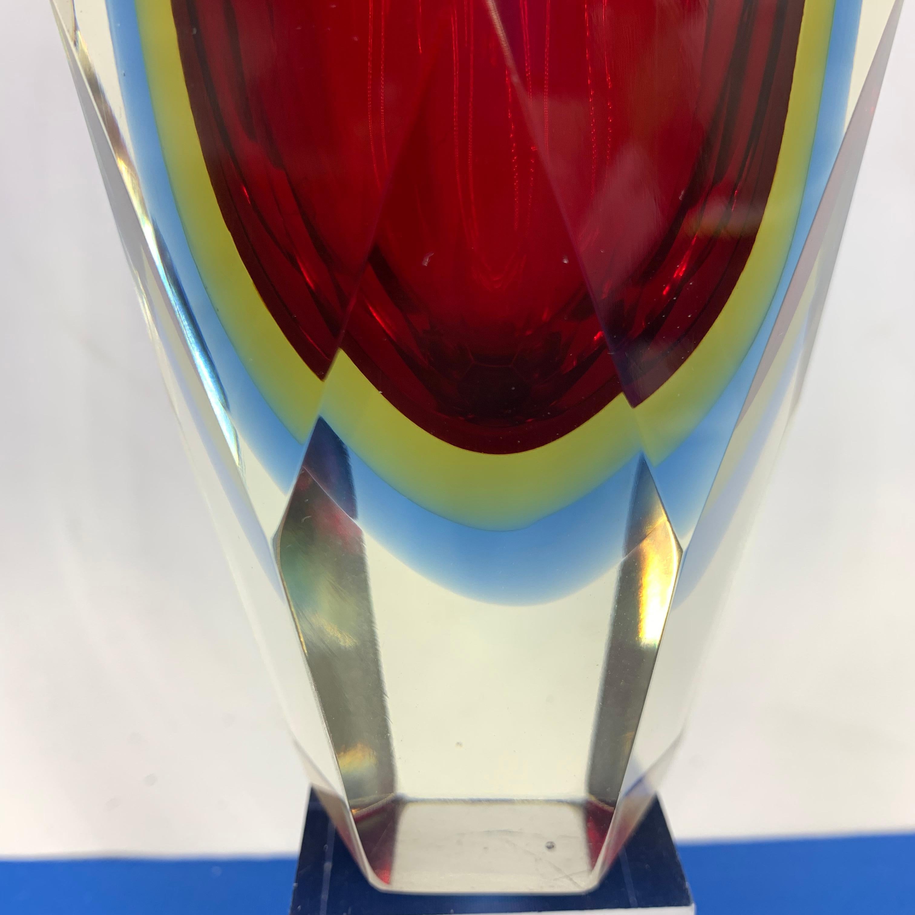 Hand-Crafted Mid-Century Modern Red, Blue and Yellow Faceted Sommerso Murano Glass Vase