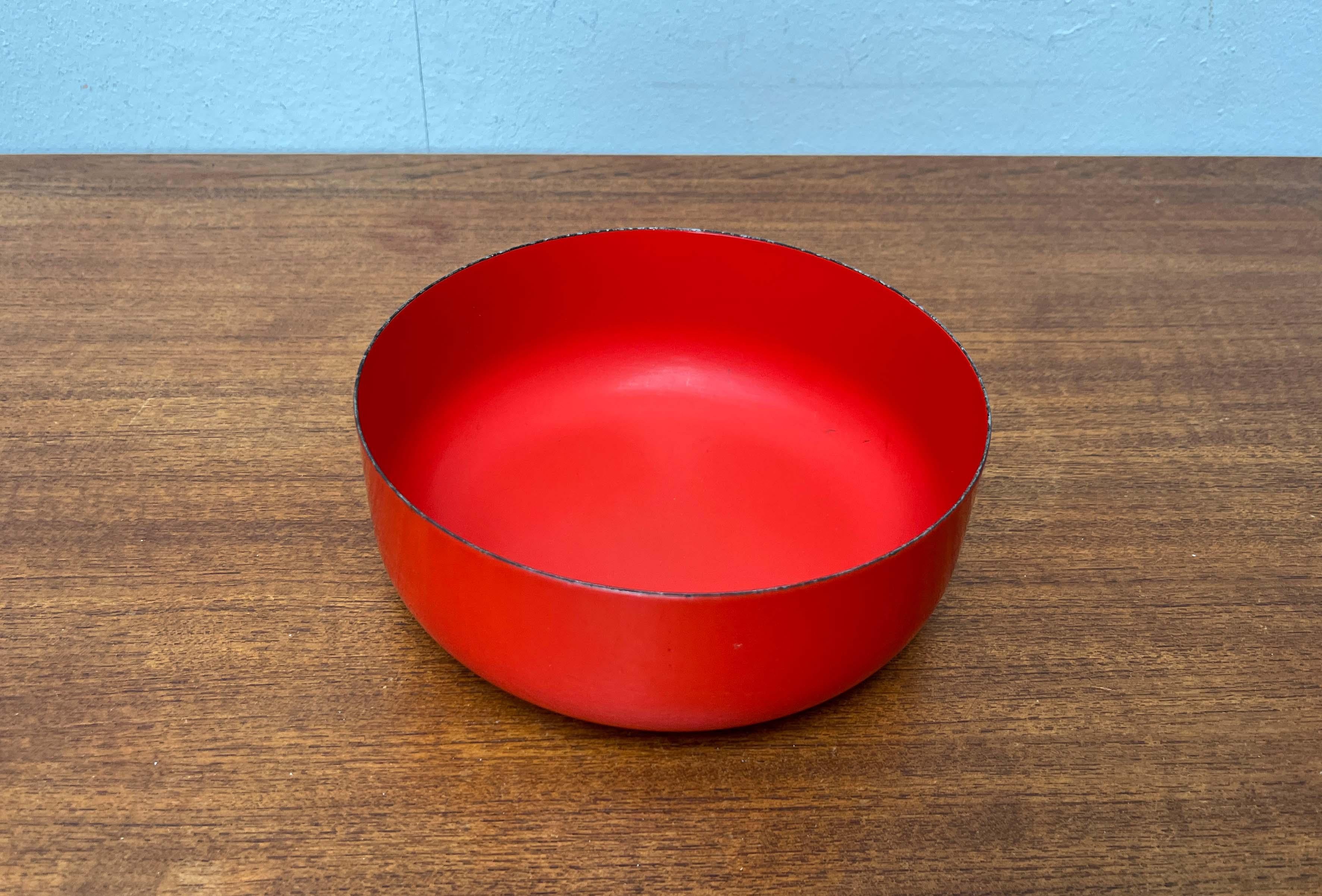 Finlandese Ciotola moderna di metà secolo con smalto rosso di Kaj Franck per Finel, Finlandia, anni '60 in vendita
