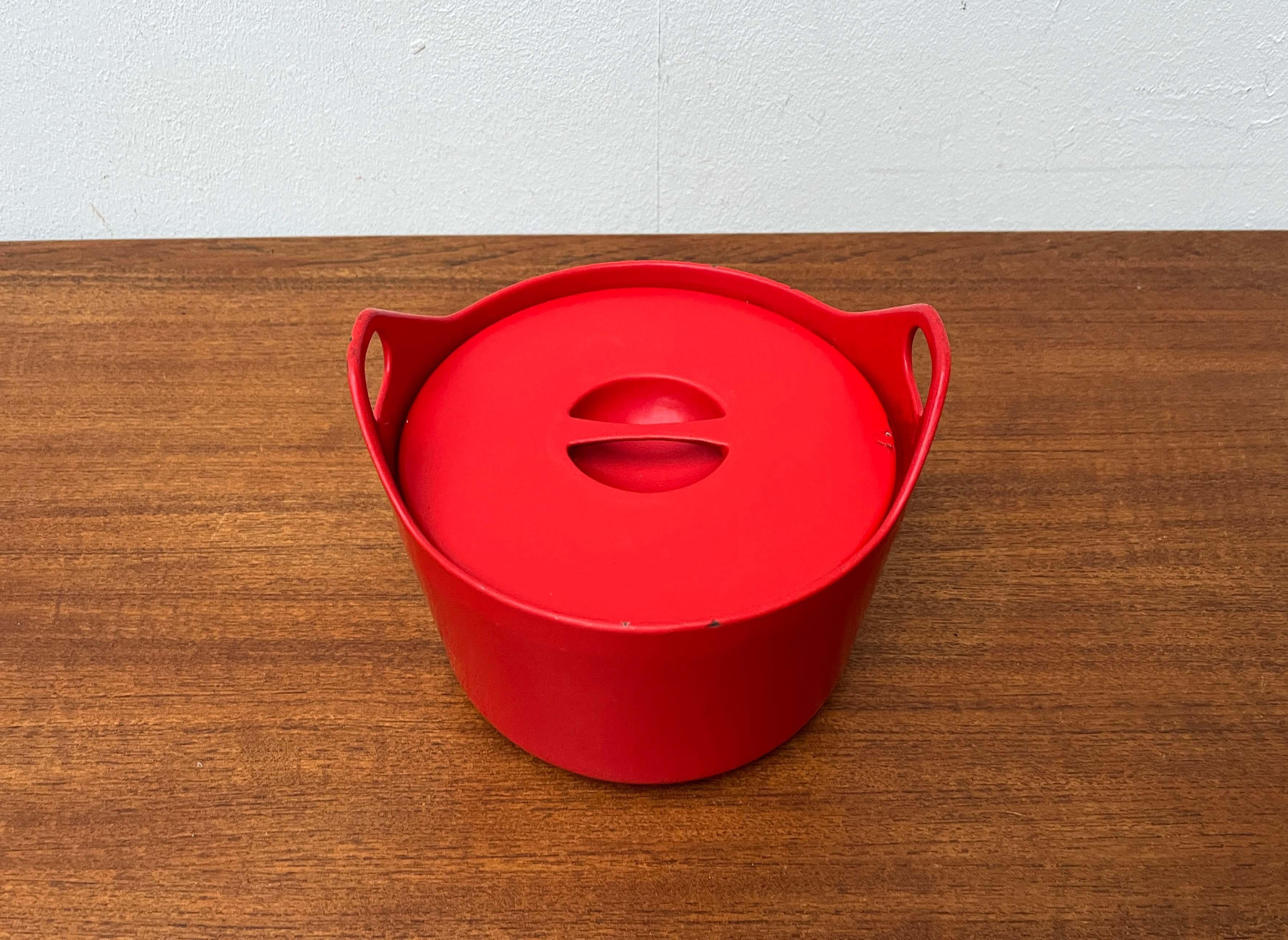 Mid-Century Modern Red Enamel Pot Teak Handle Timo Sarpaneva Rosenlew Finland For Sale 7